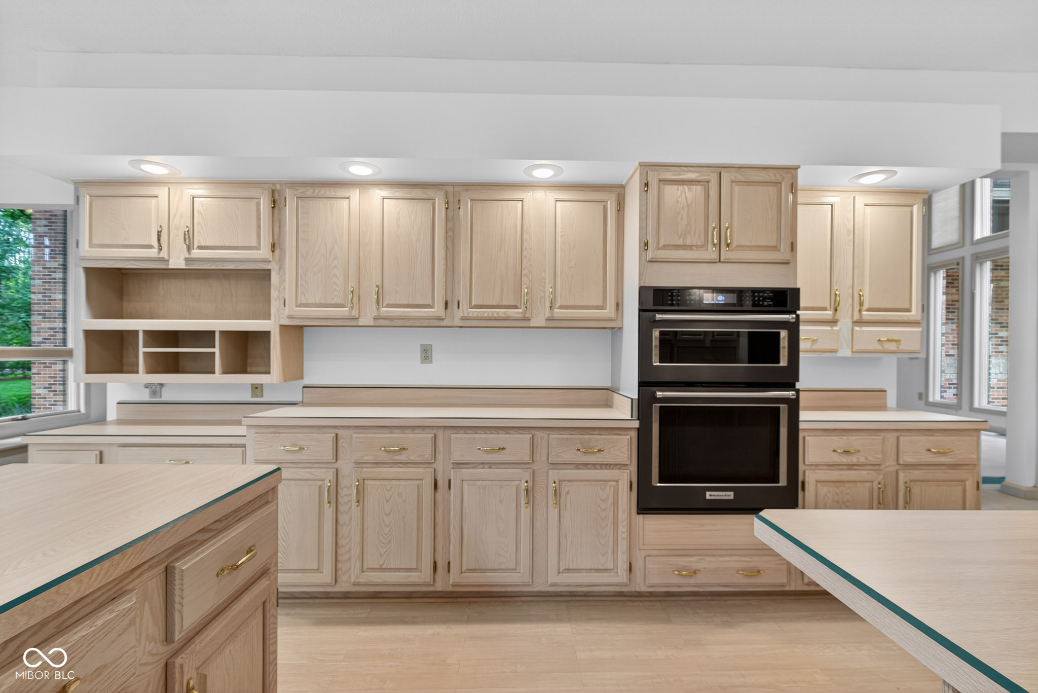 2304 N Kensington Way