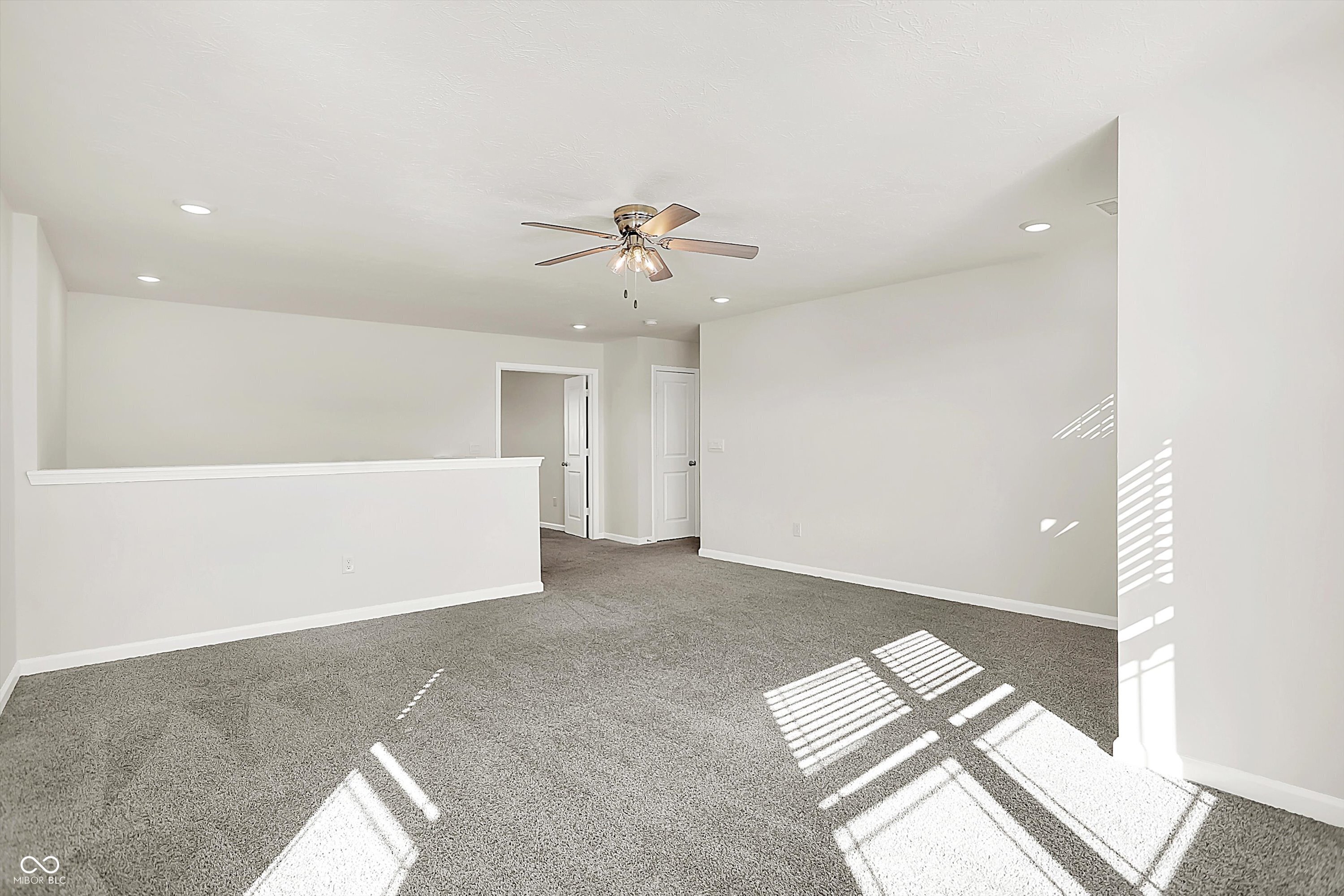 6390 Flag Stop Drive