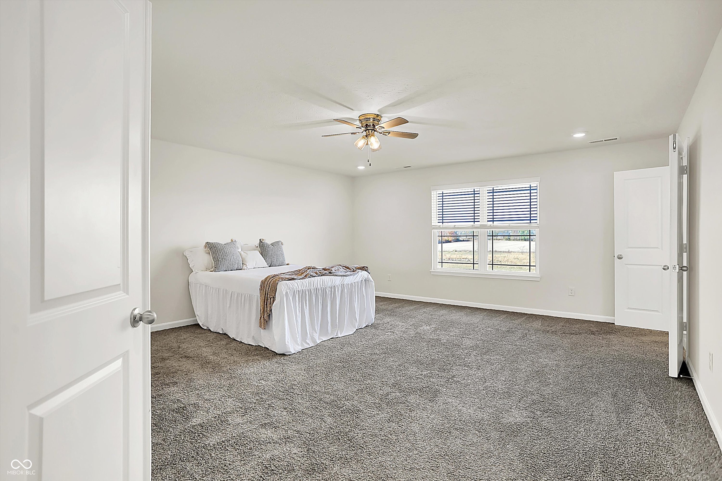 6390 Flag Stop Drive