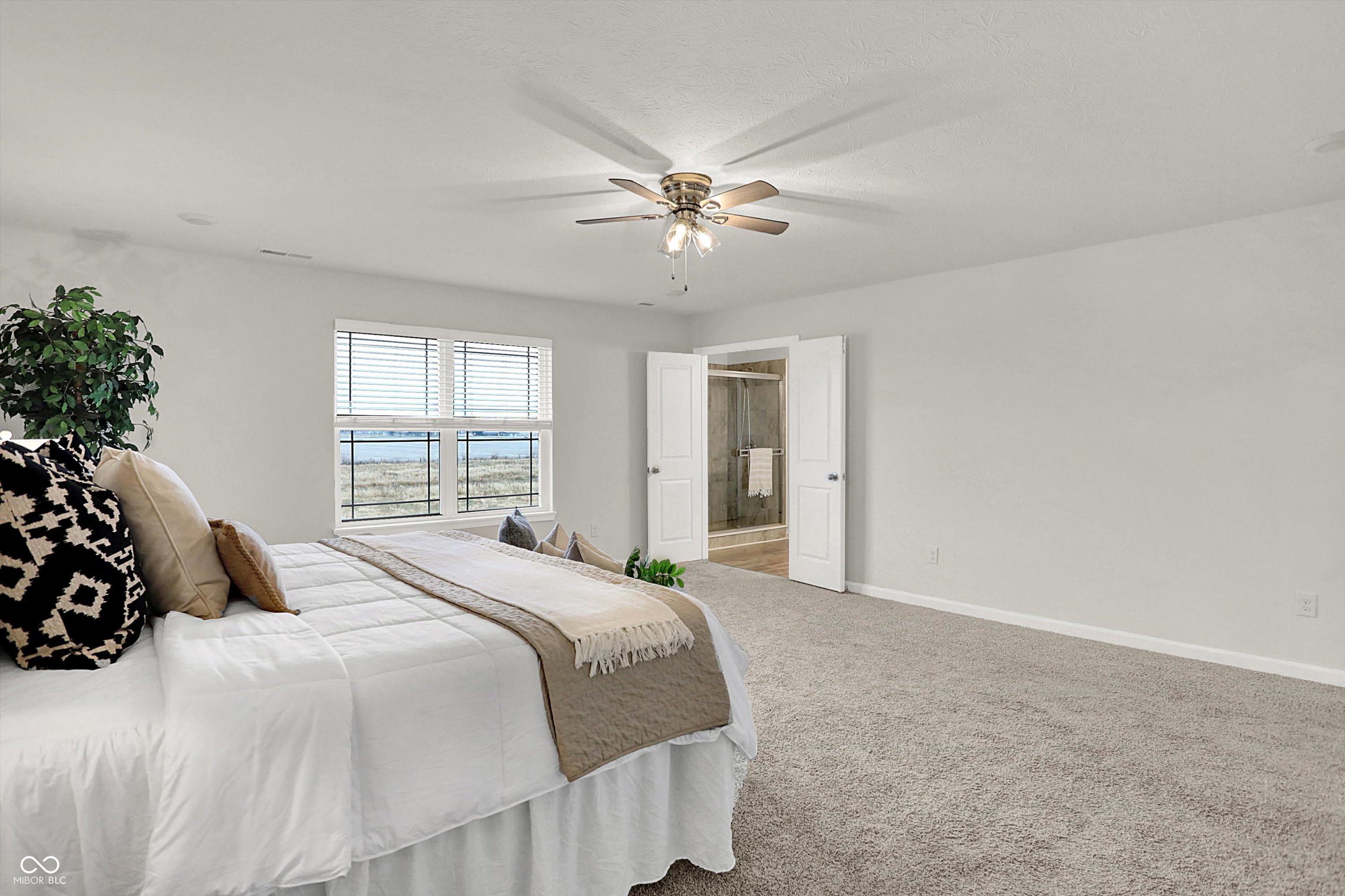 6390 Flag Stop Drive