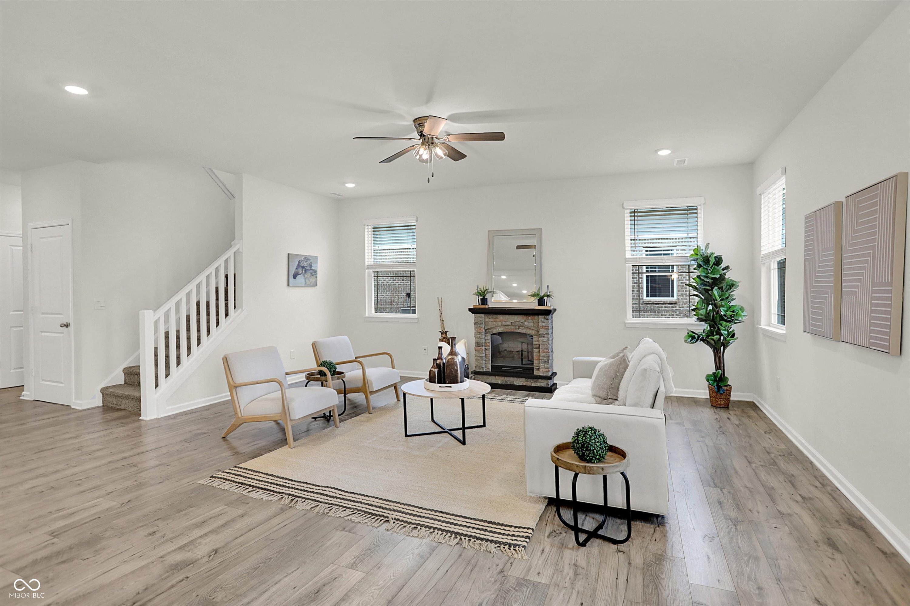 6390 Flag Stop Drive