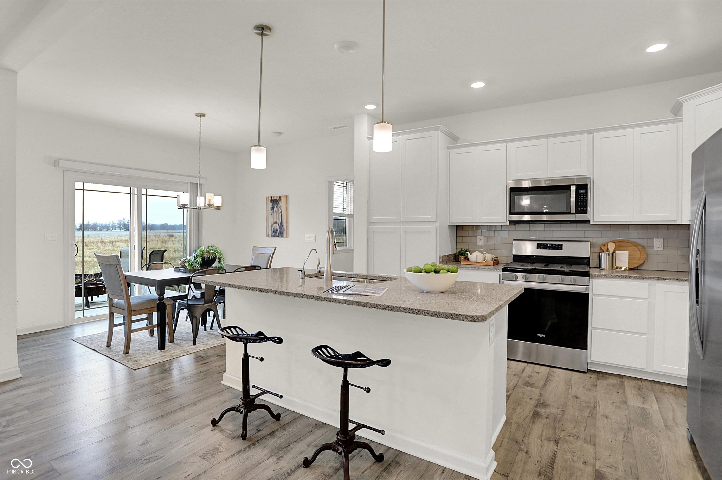 6390 Flag Stop Drive