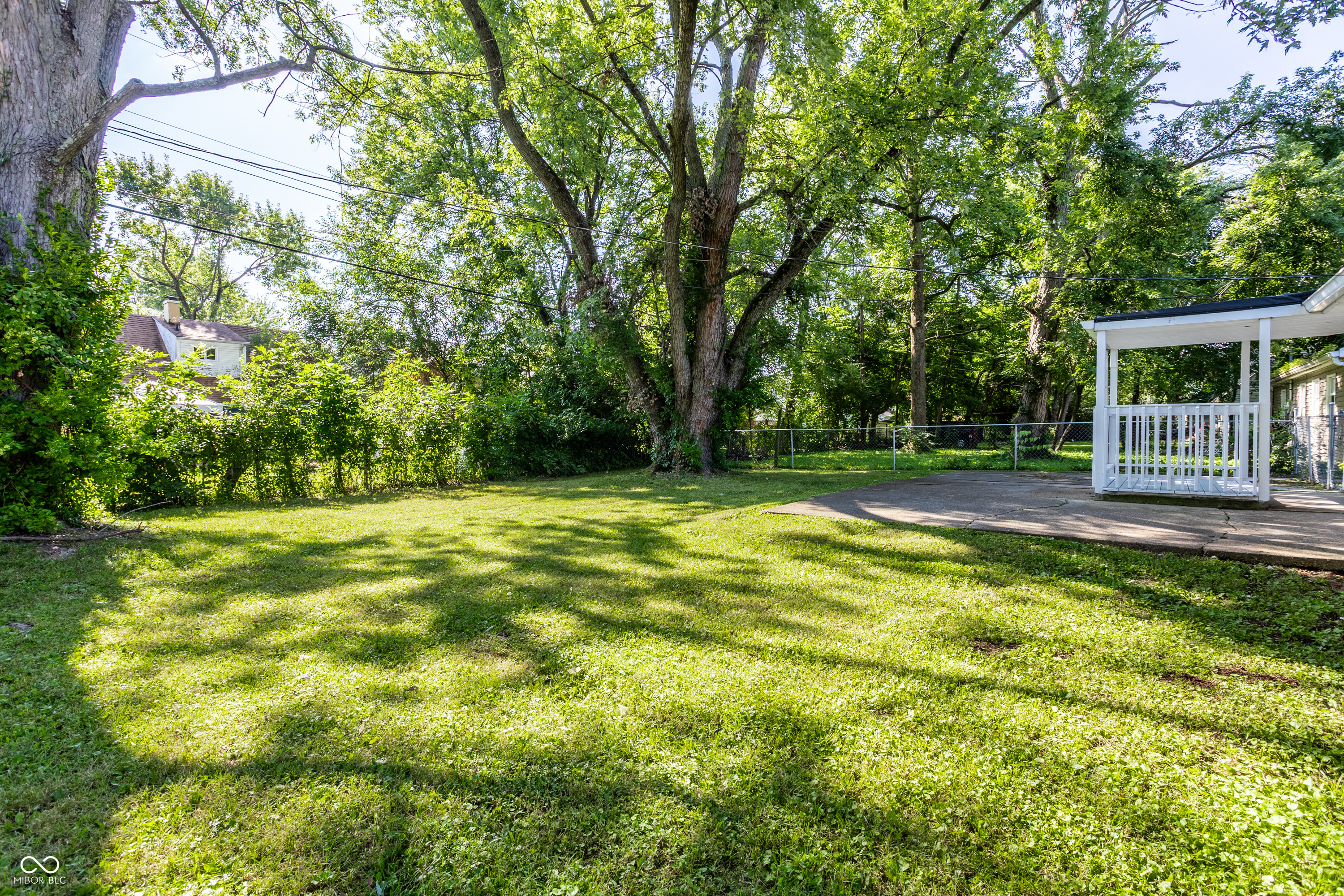 4101 N Arlington Avenue