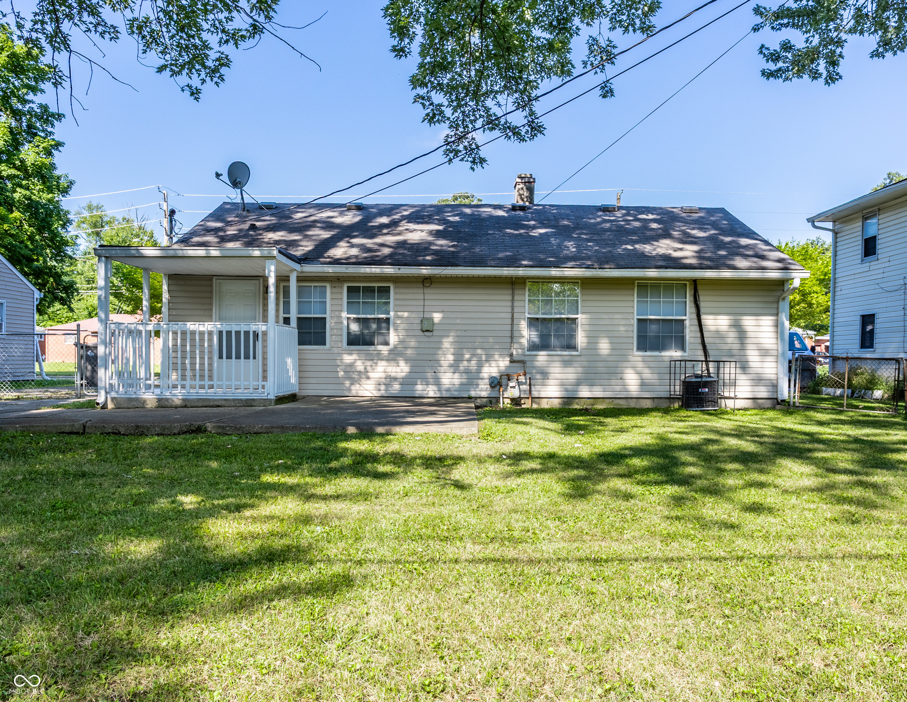 4101 N Arlington Avenue