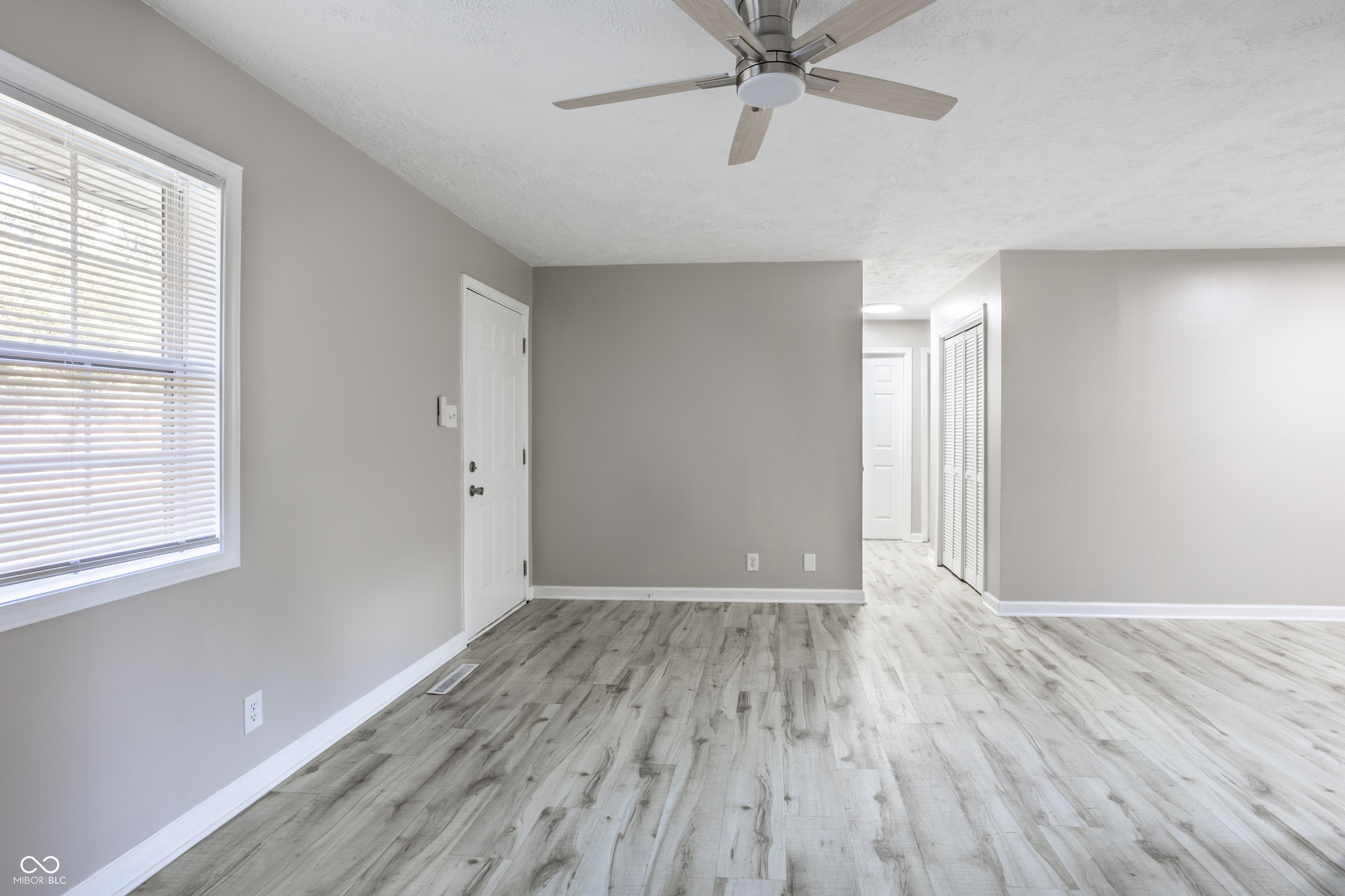 4101 N Arlington Avenue