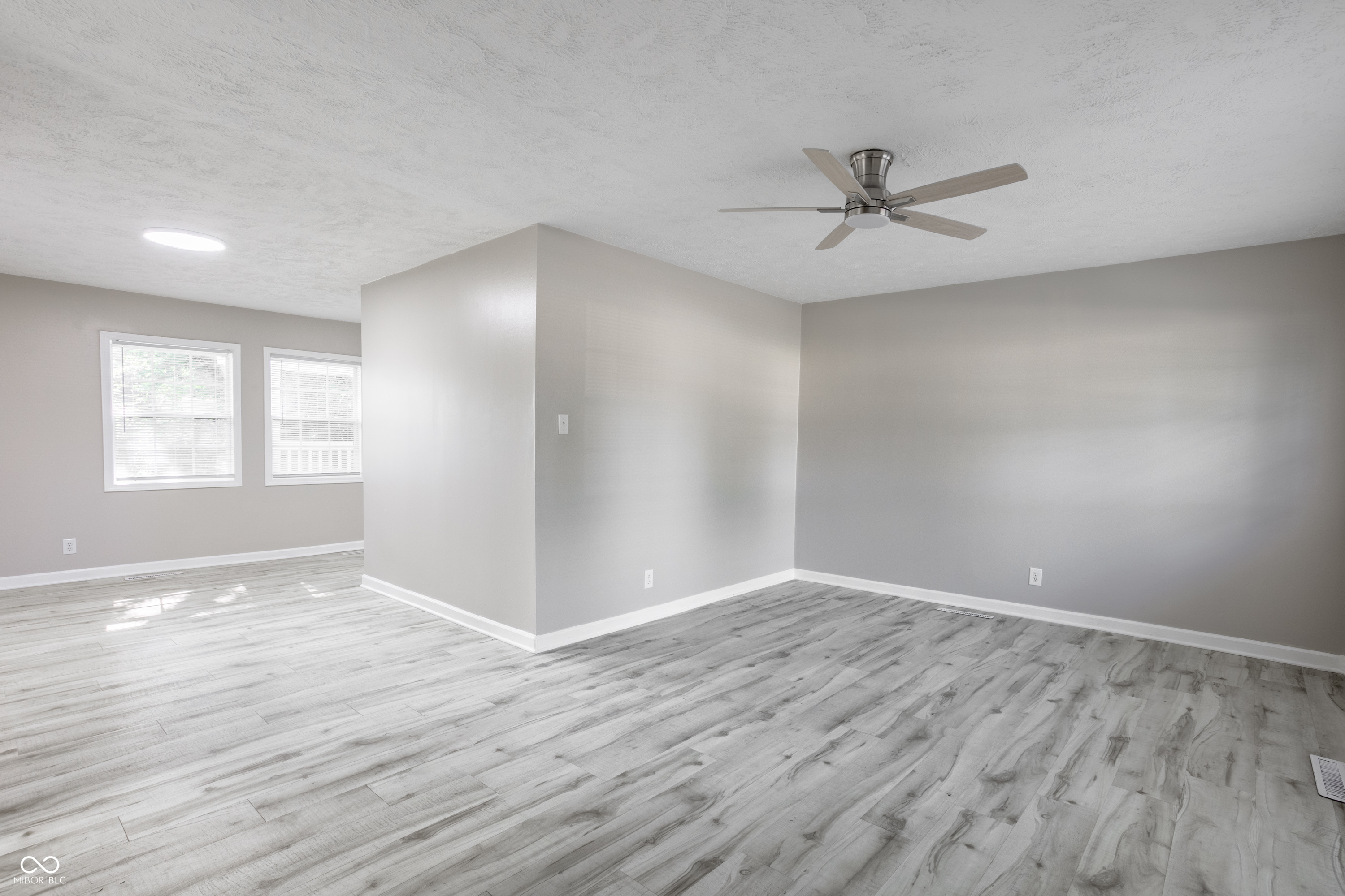 4101 N Arlington Avenue