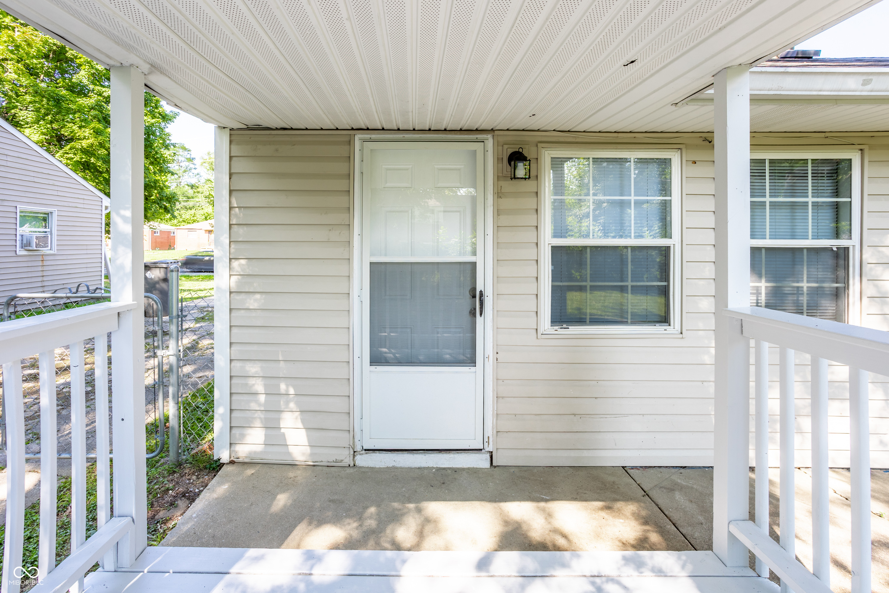 4101 N Arlington Avenue