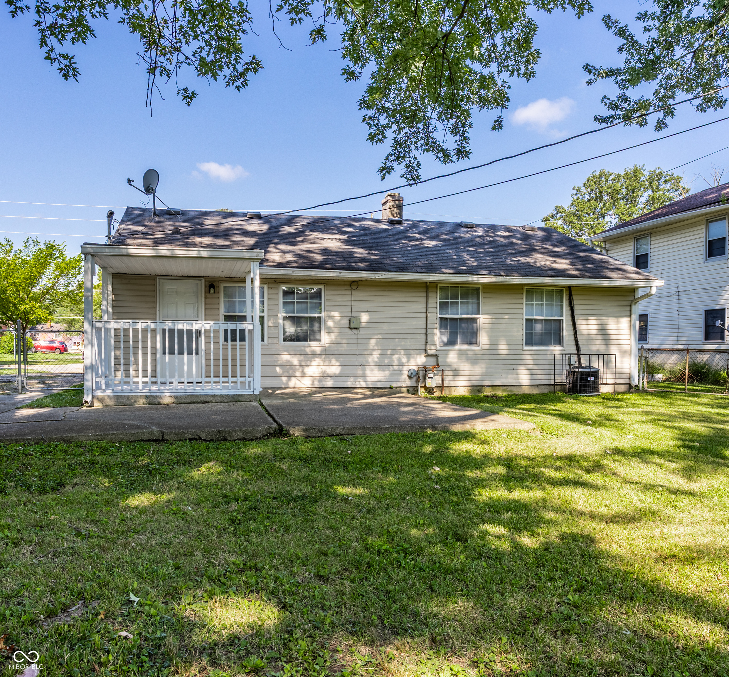 4101 N Arlington Avenue