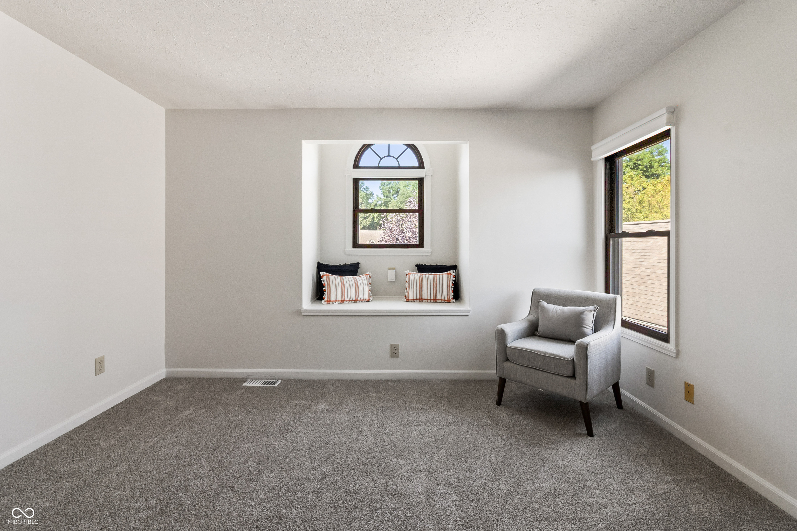 7739 Chesapeake Drive W