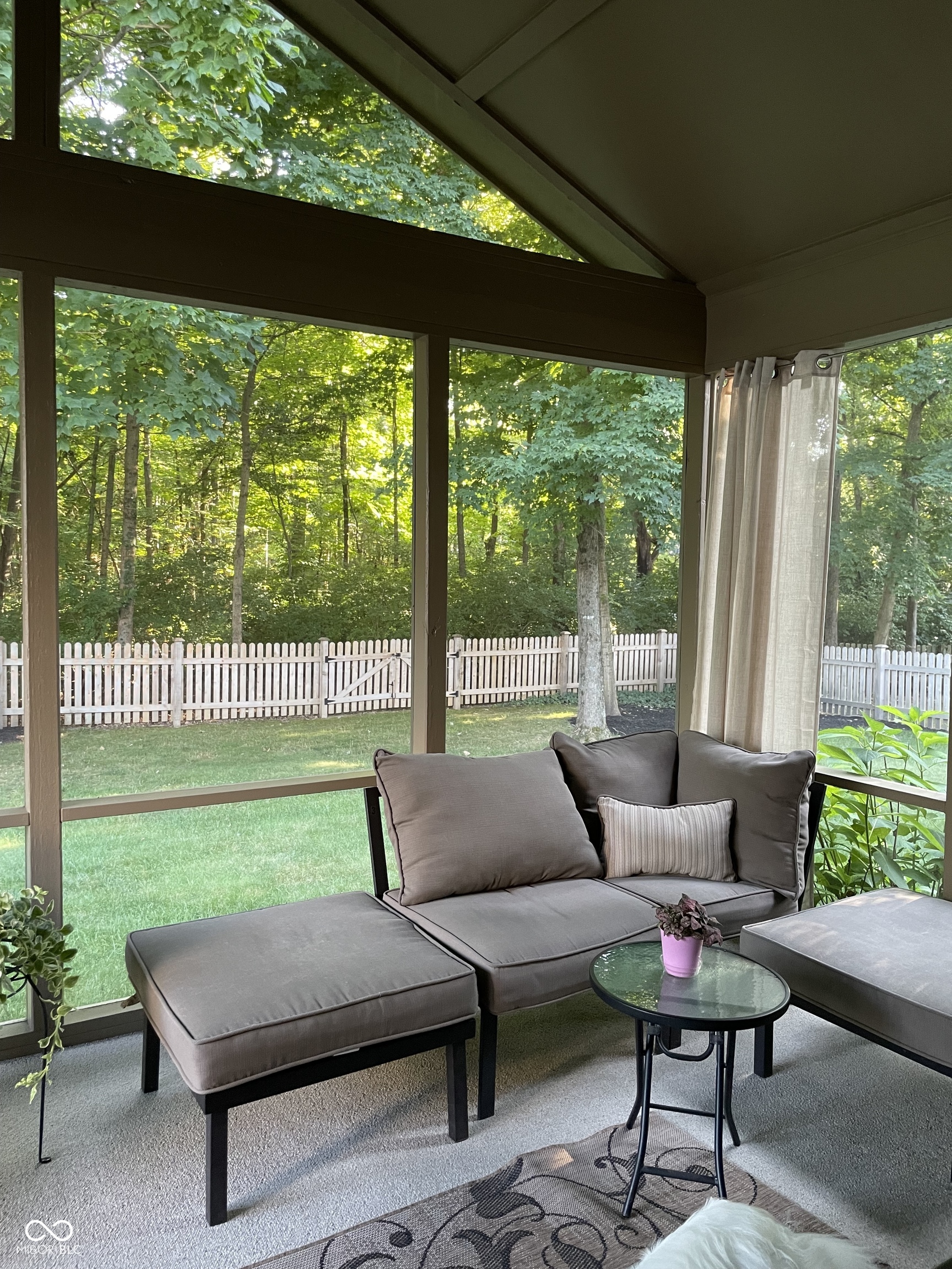 10813 Sawgrass Drive