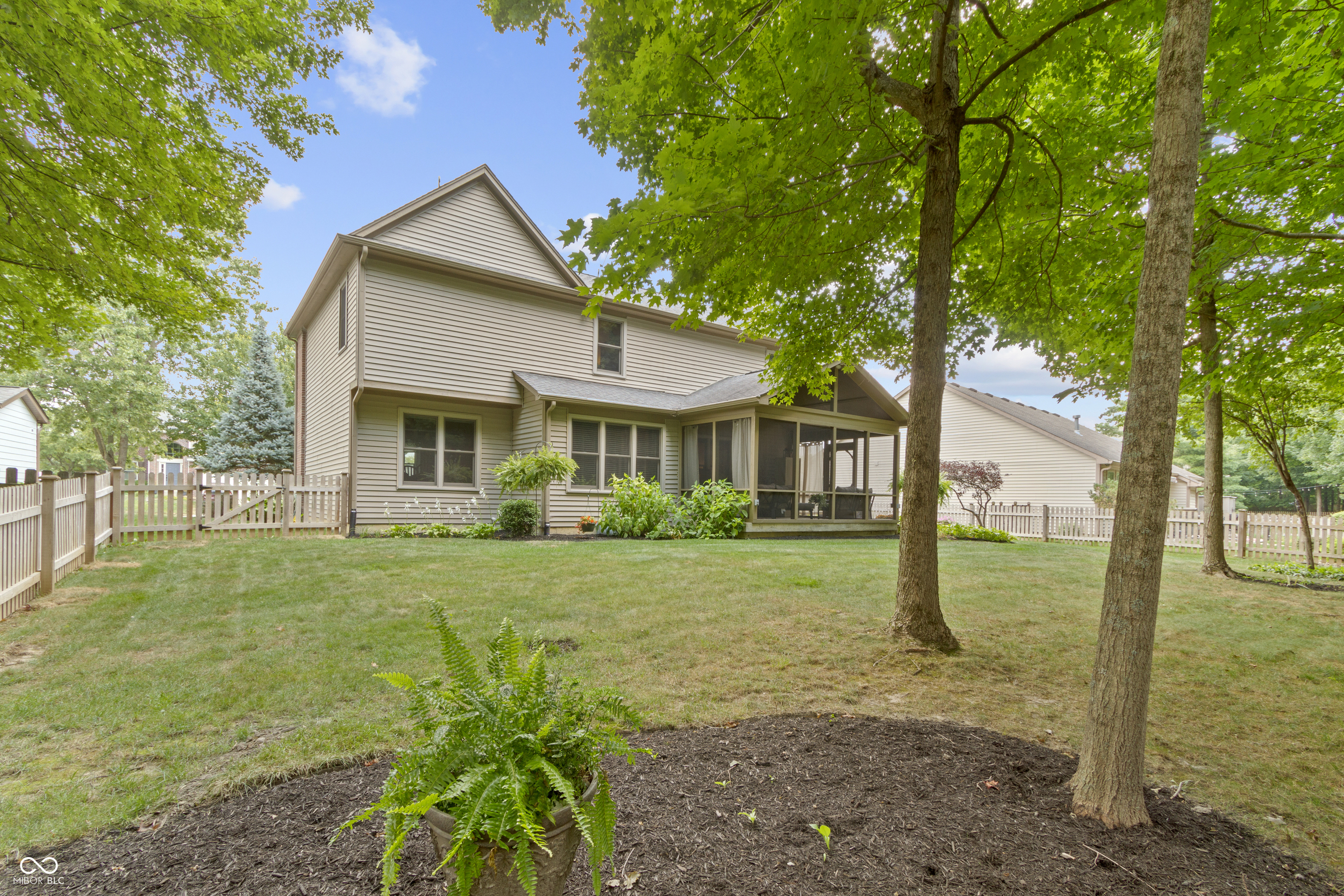 10813 Sawgrass Drive