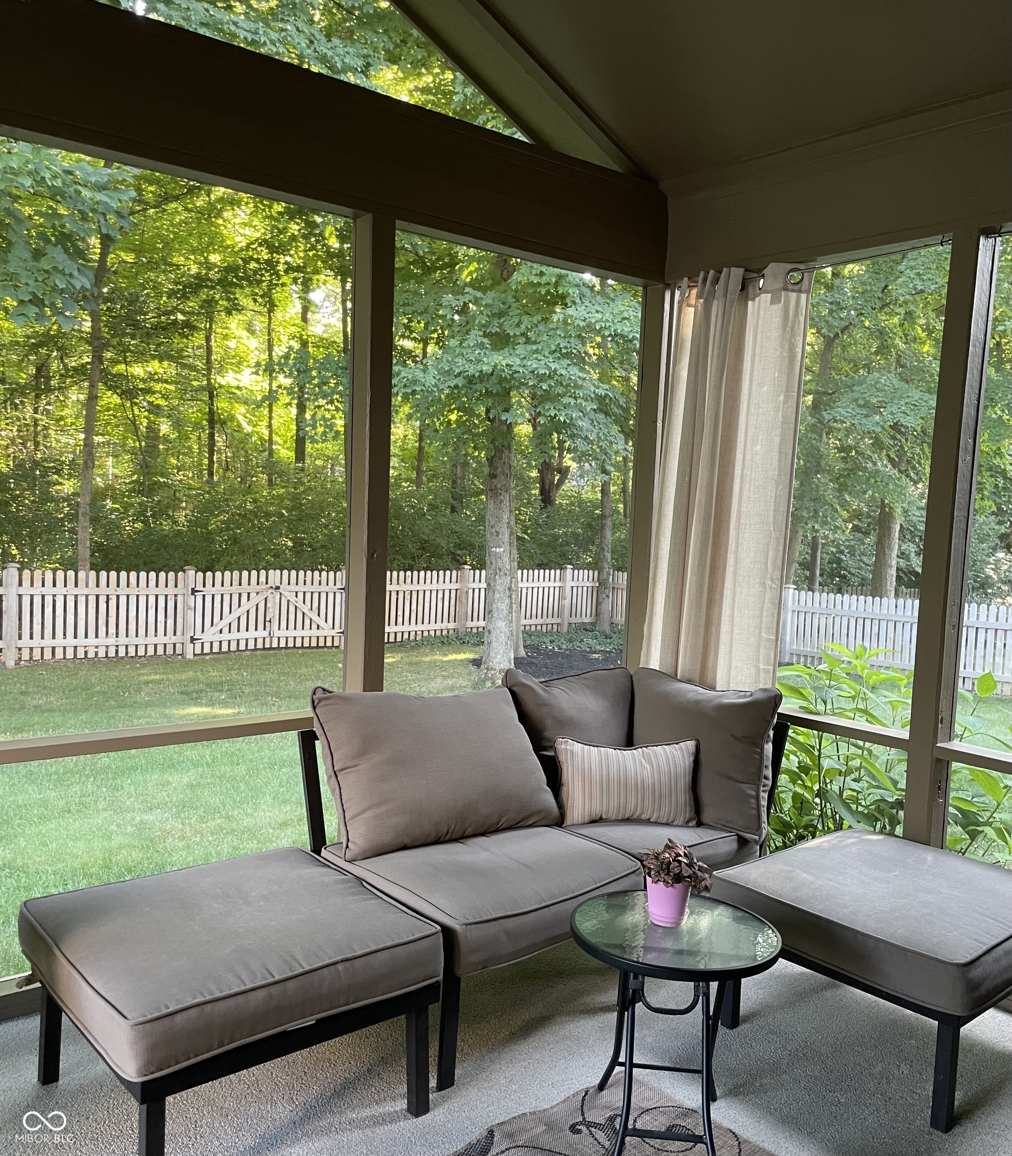 10813 Sawgrass Drive