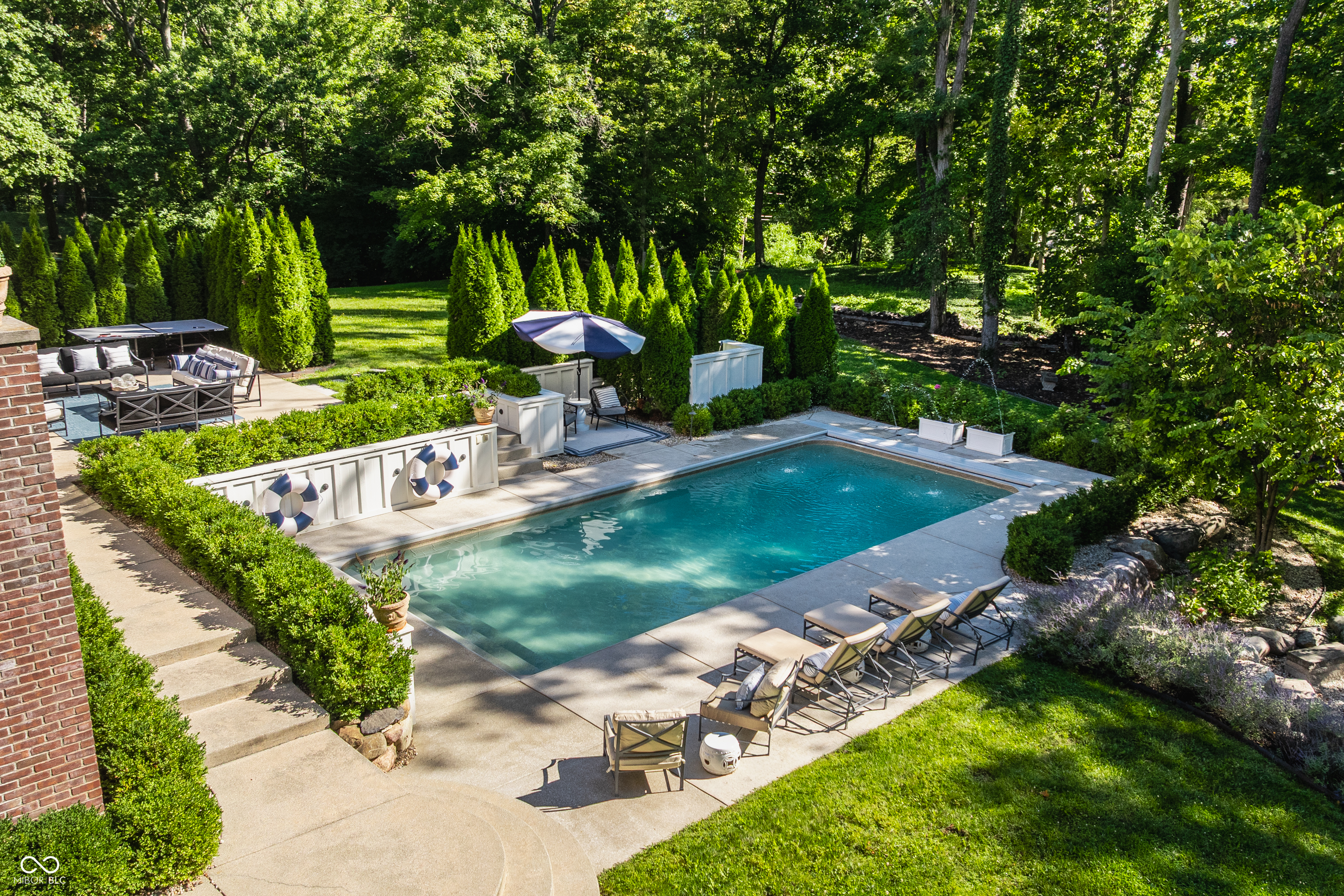 321 Kessler Blvd W Drive