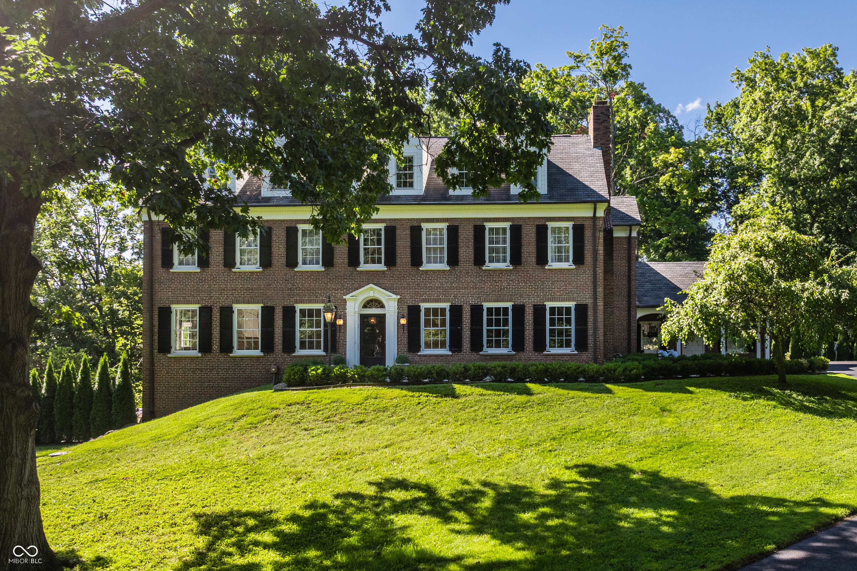321 Kessler Blvd W Drive