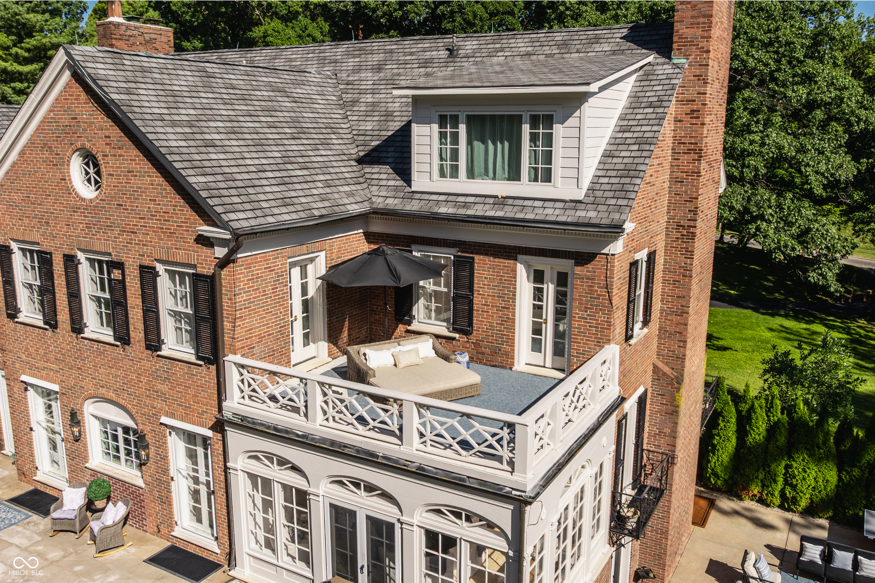 321 Kessler Blvd W Drive