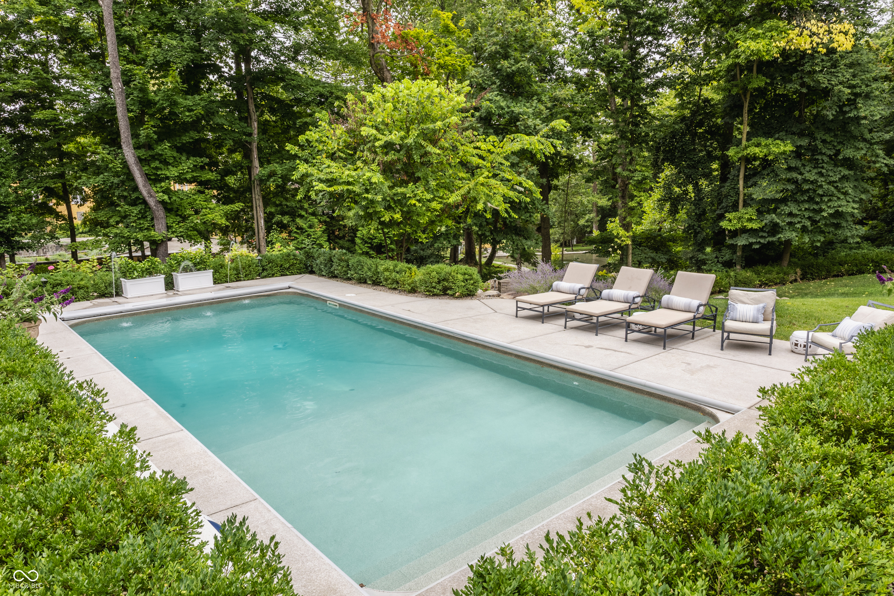 321 Kessler Blvd W Drive