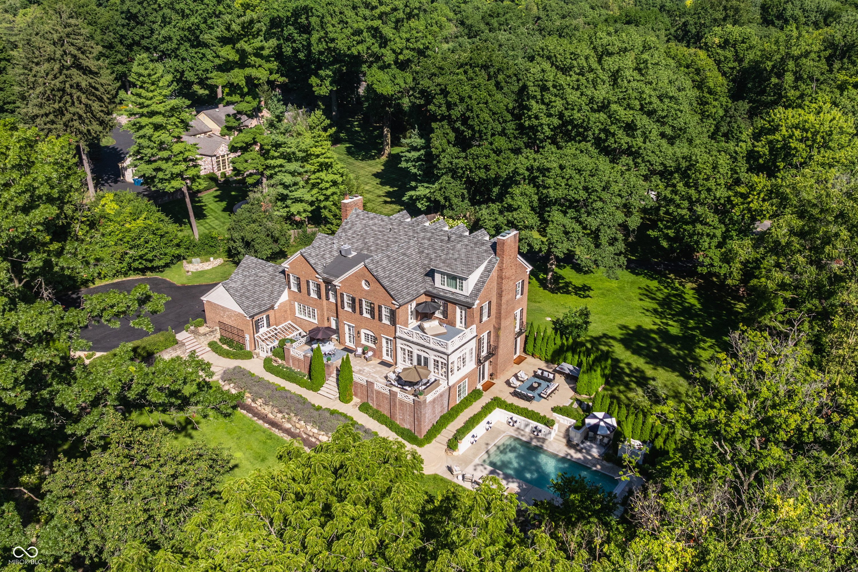 321 Kessler Blvd W Drive