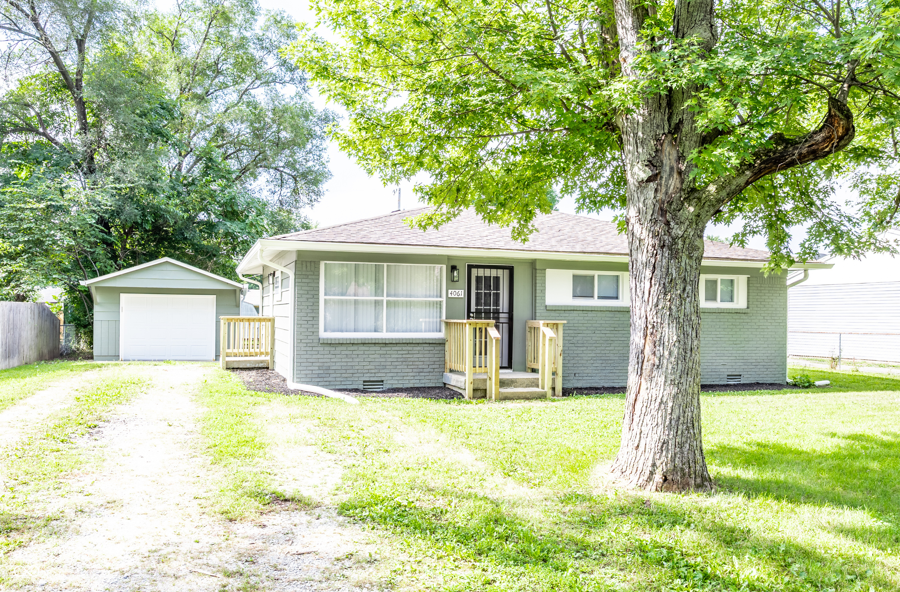 4061 W Mooresville Road