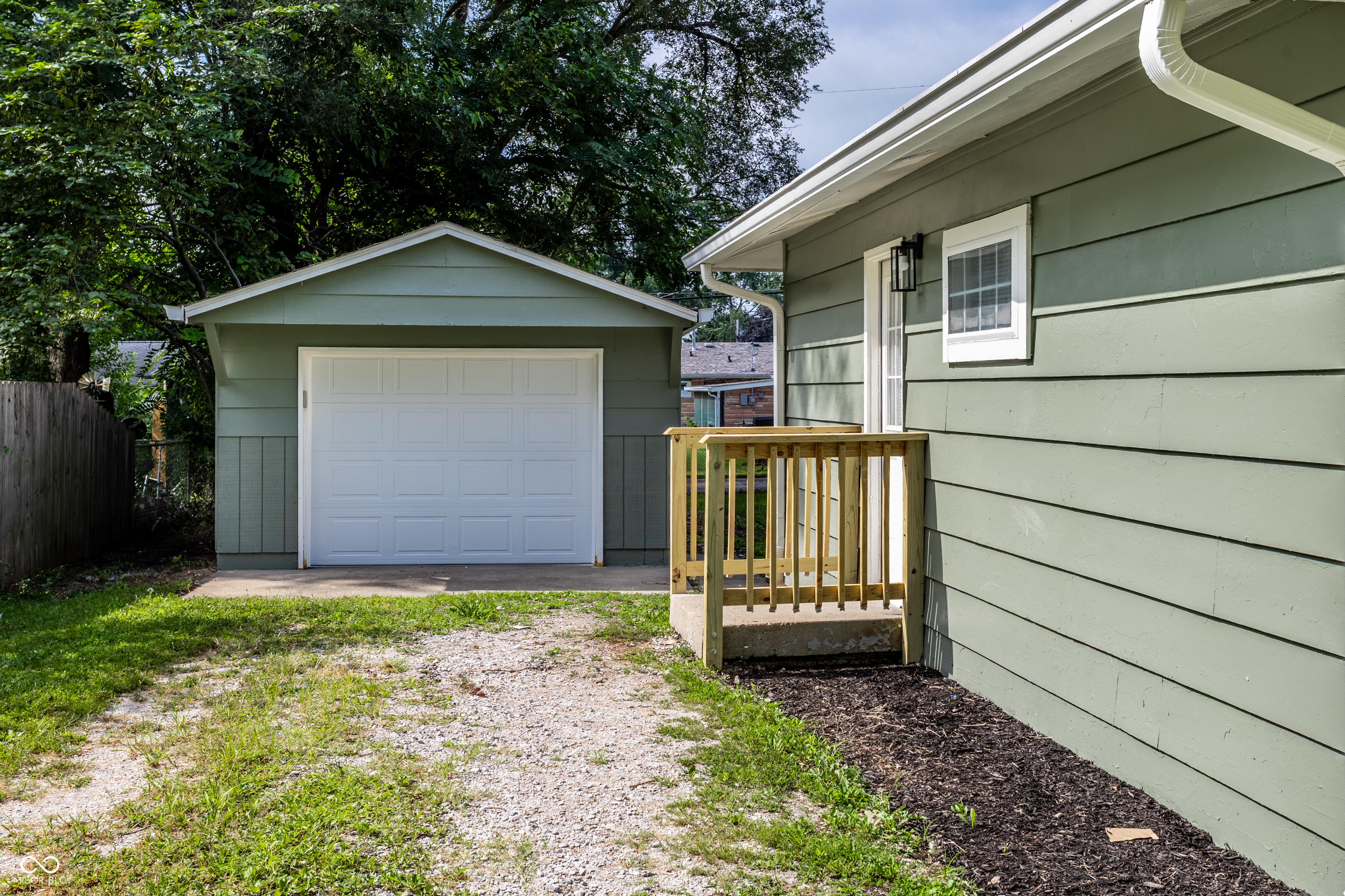 4061 W Mooresville Road