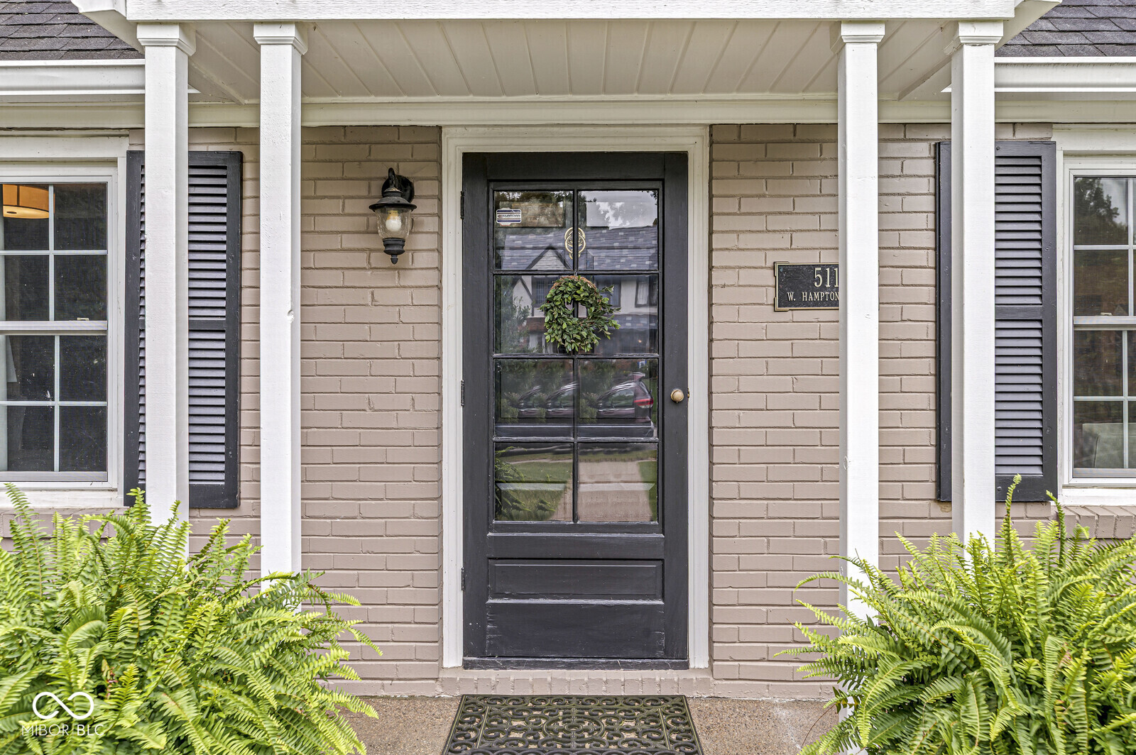 511 W Hampton Drive