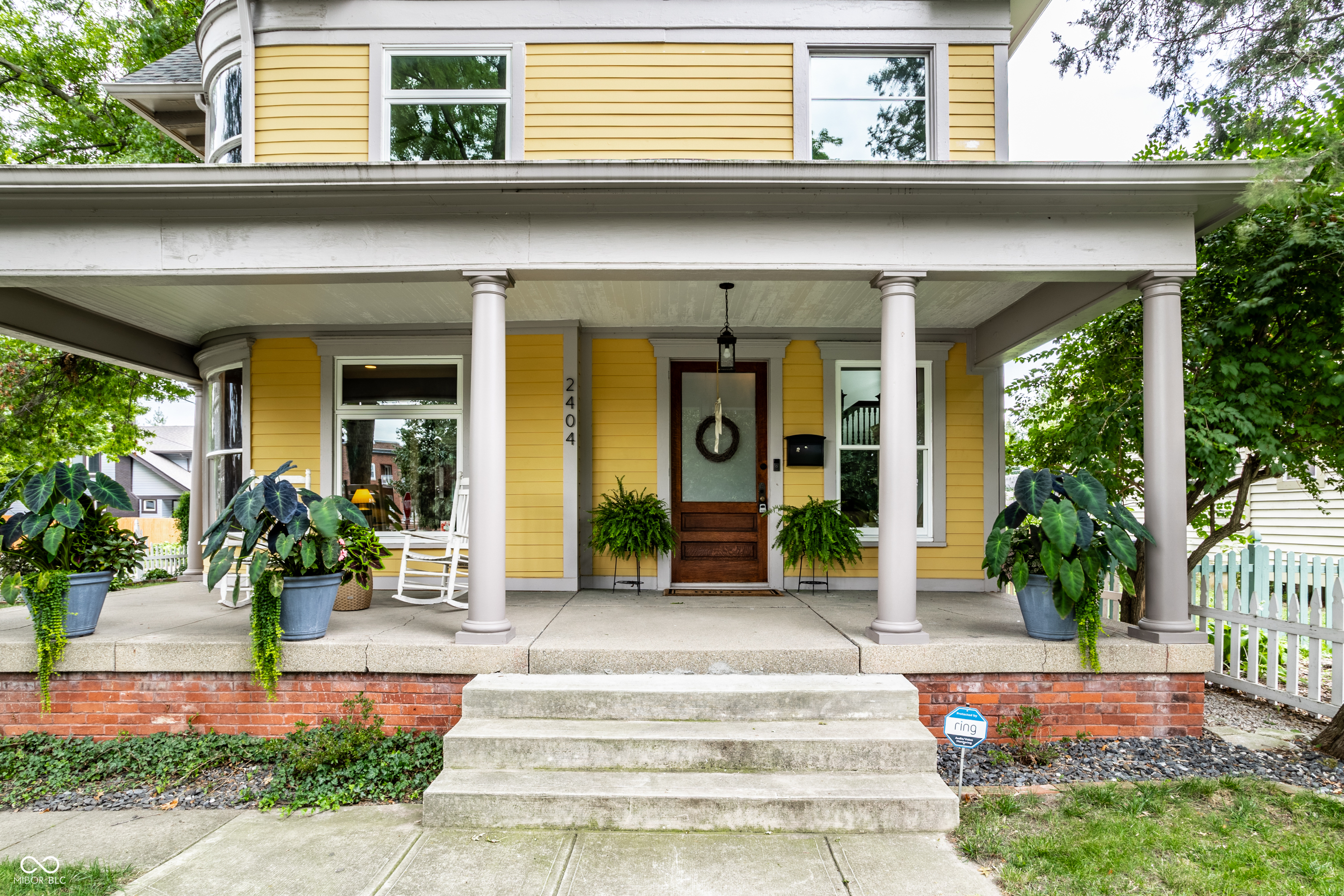 2404 Broadway Street