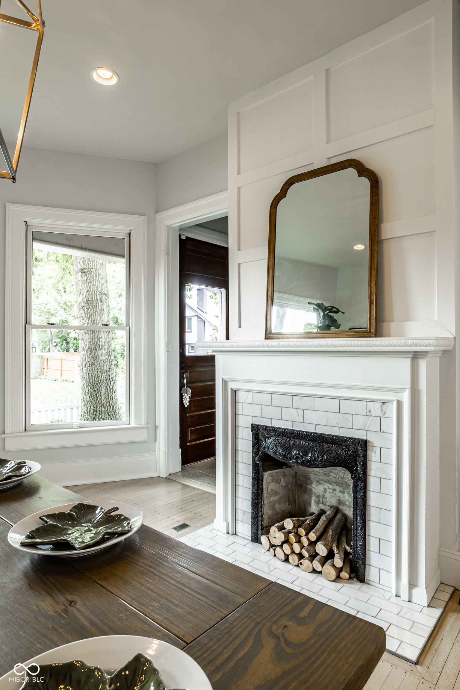 2404 Broadway Street