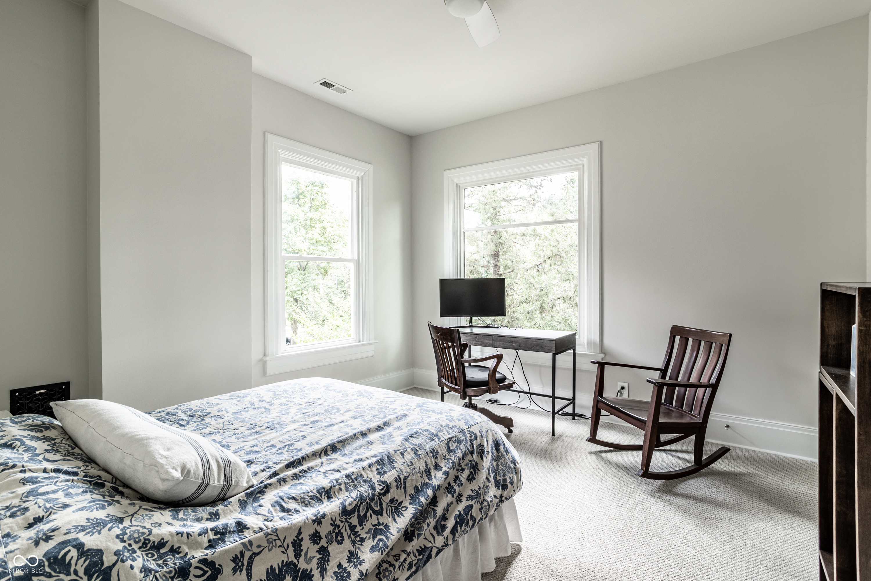 2404 Broadway Street