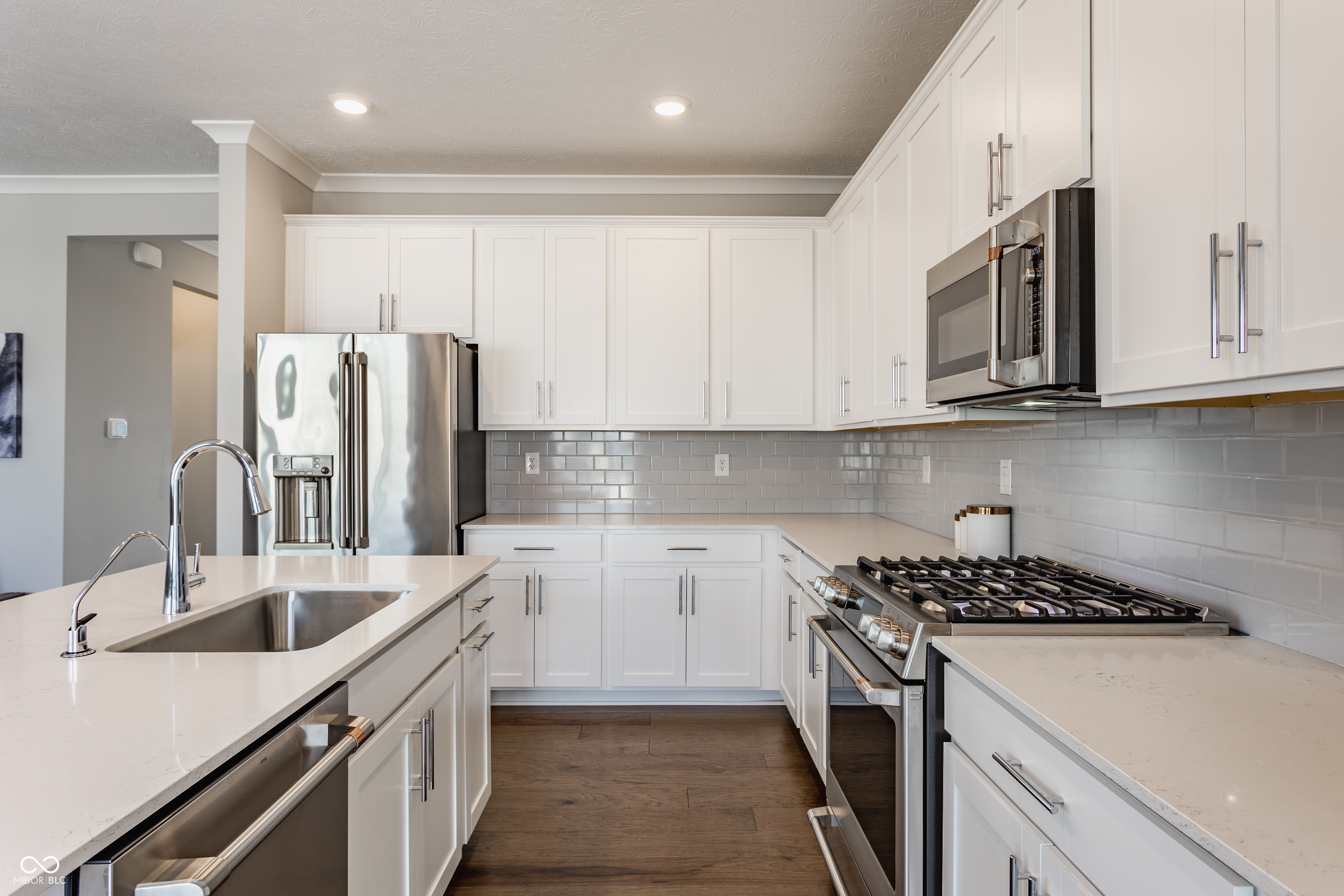 13330 Saxony Boulevard W