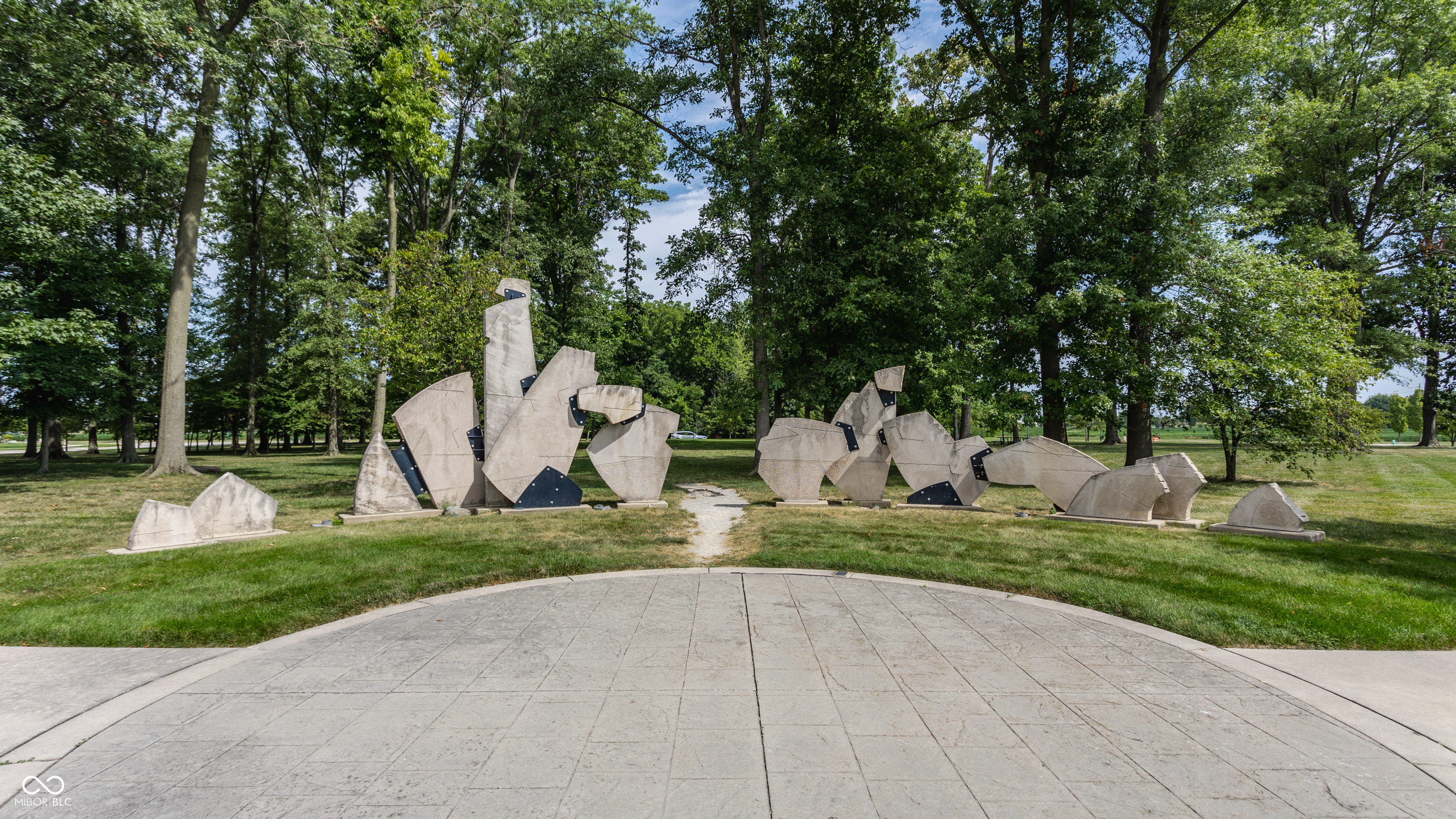 13330 Saxony Boulevard W