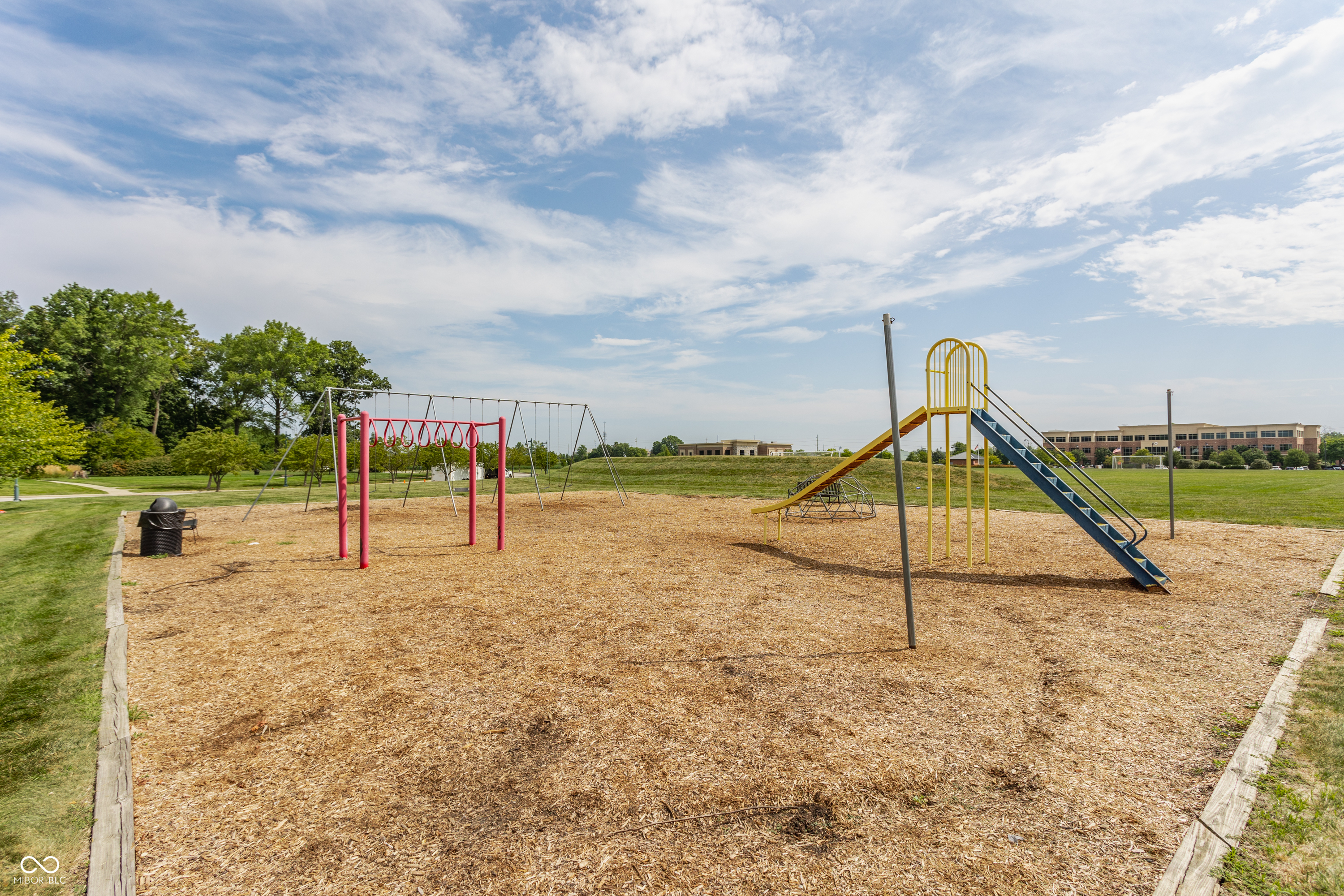 13330 Saxony Boulevard W