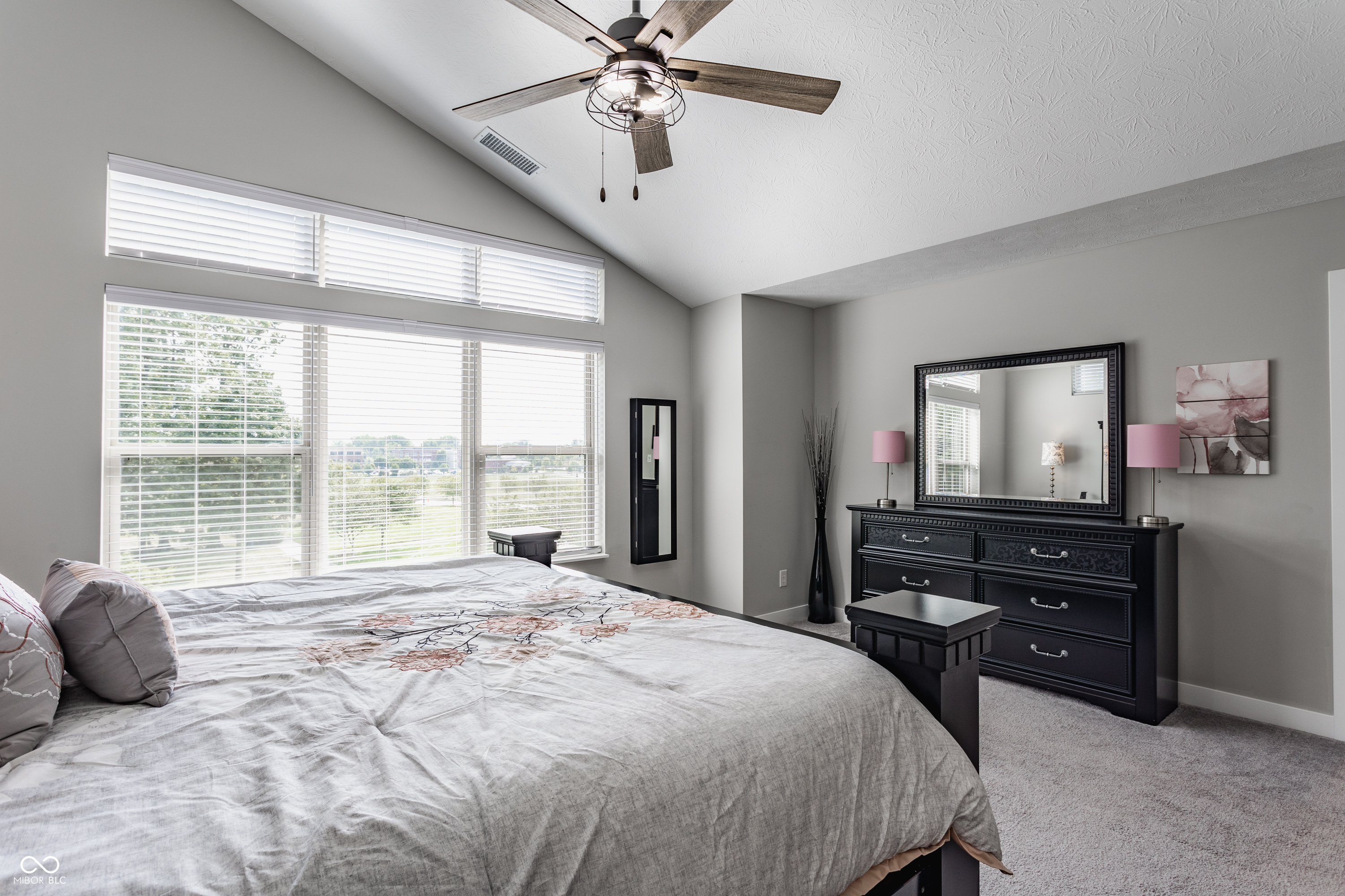 13330 Saxony Boulevard W