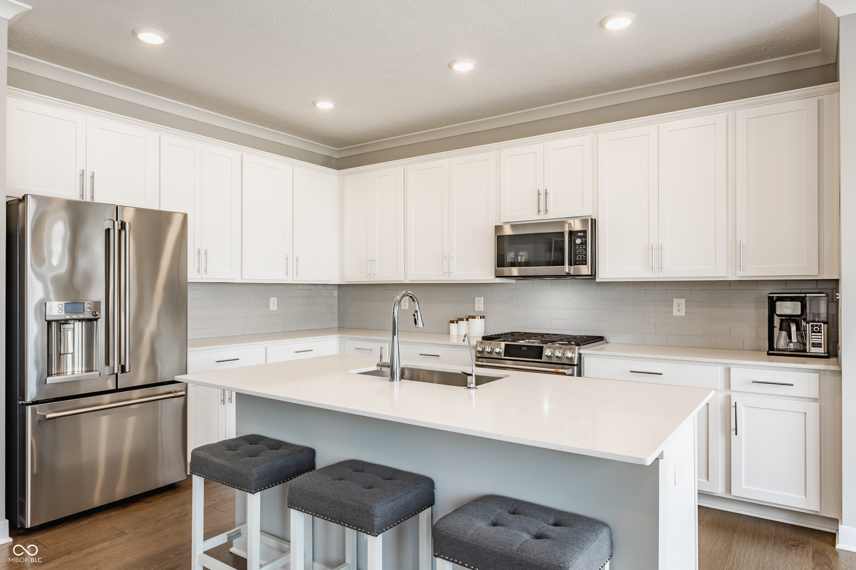 13330 Saxony Boulevard W