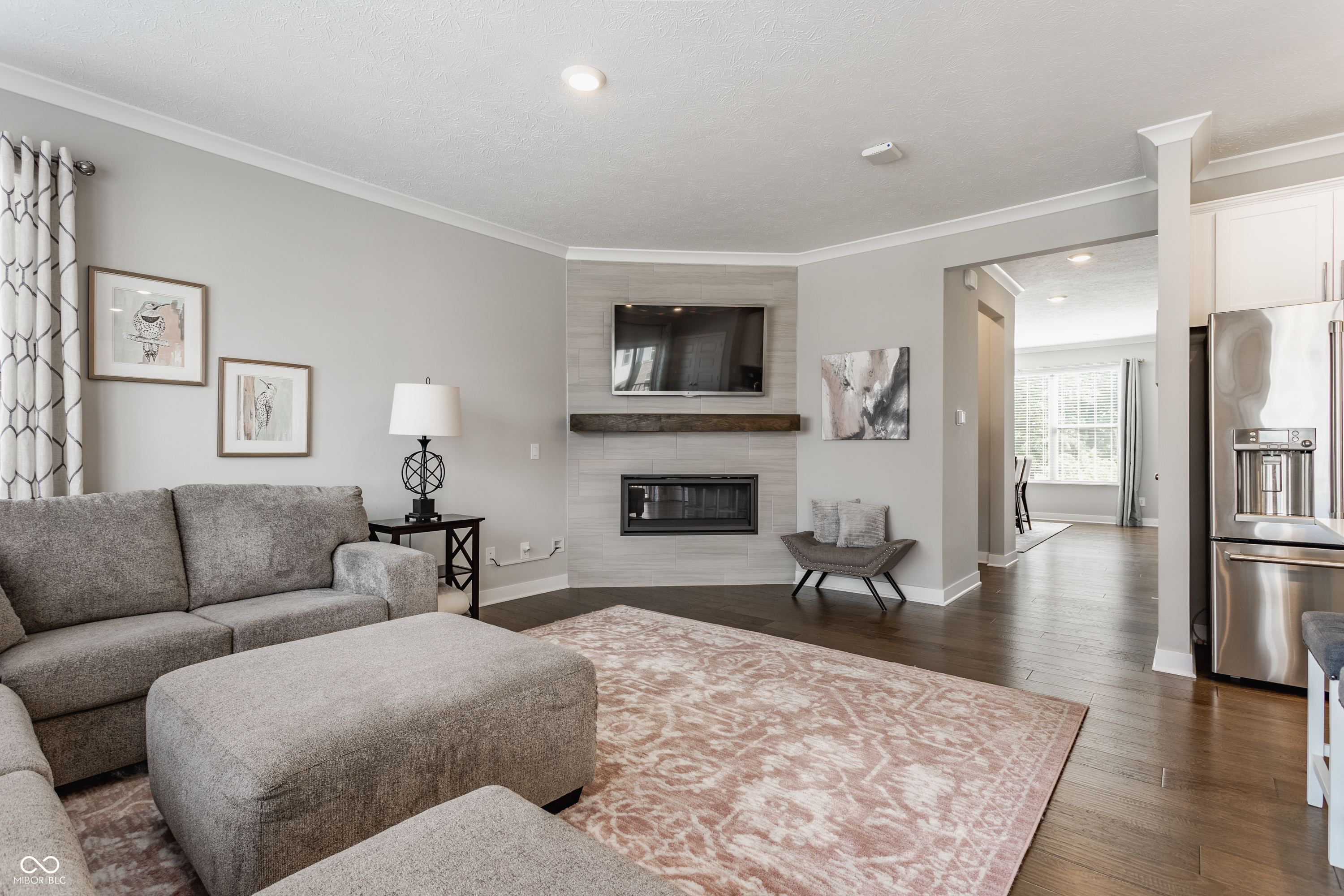 13330 Saxony Boulevard W