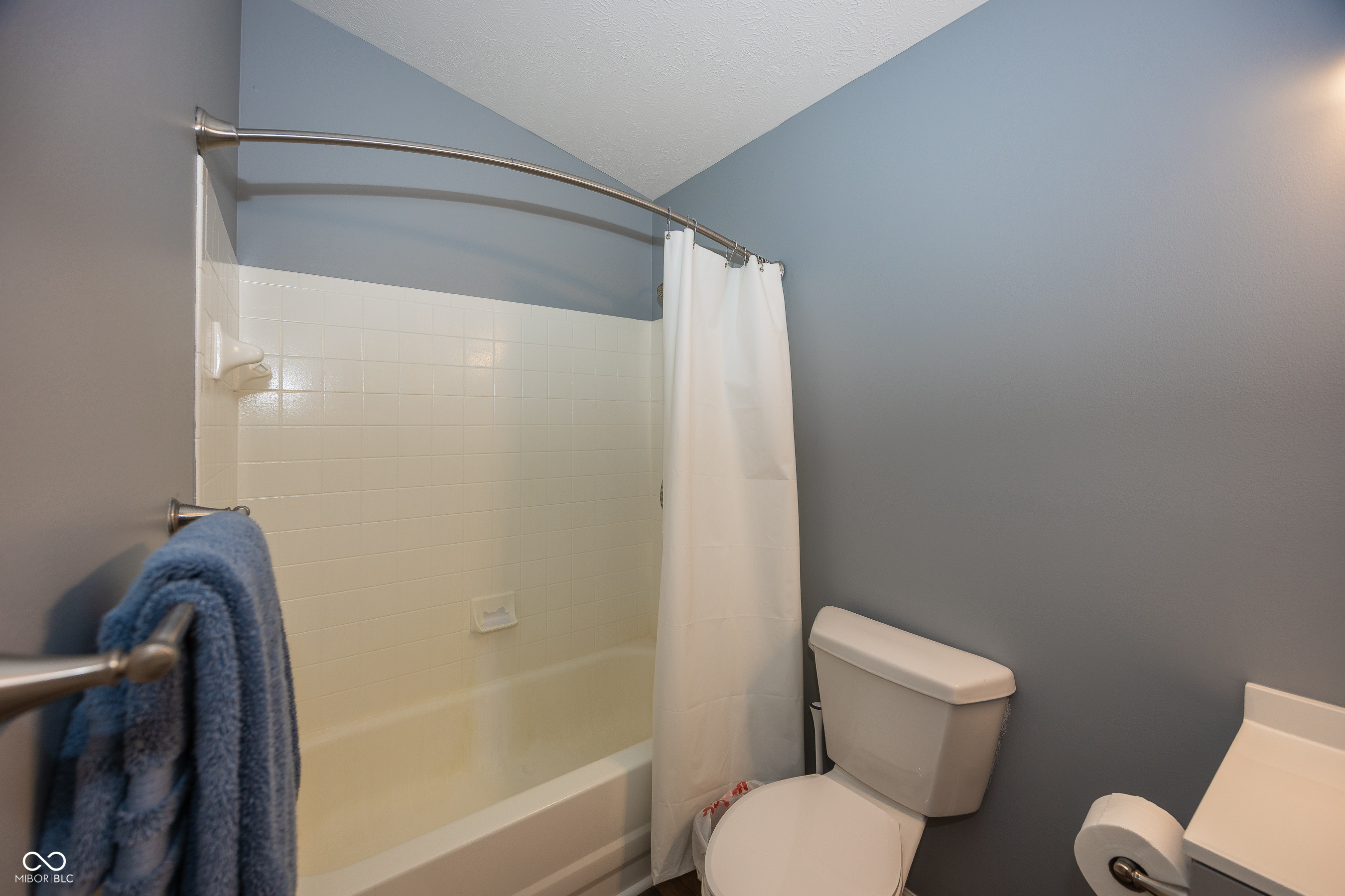 8410 Glenwillow Lane Unit: 205