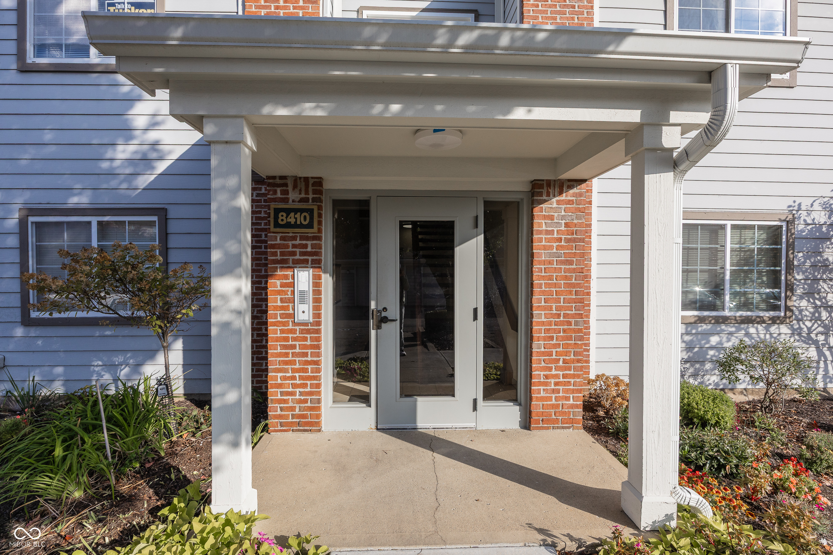 8410 Glenwillow Lane Unit: 205