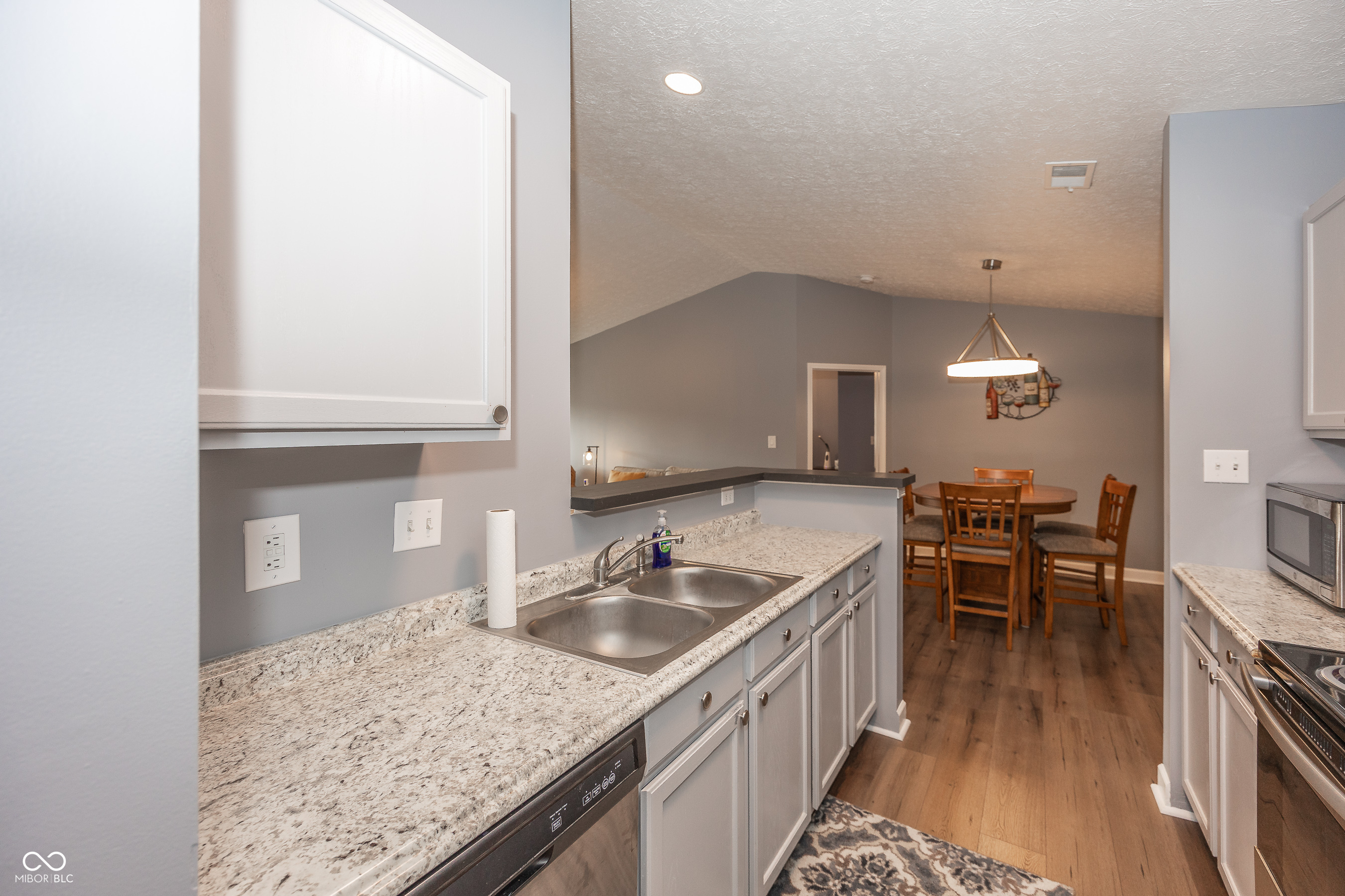 8410 Glenwillow Lane Unit: 205