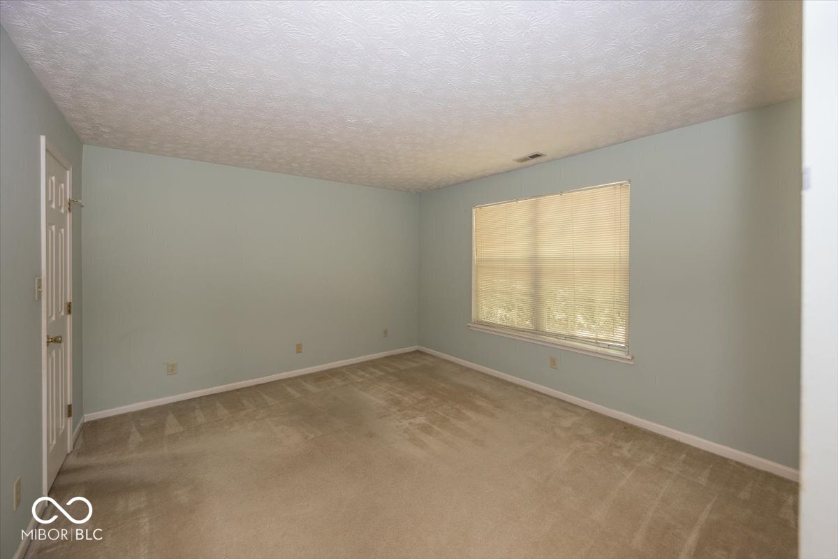 6614 Sundown Drive N