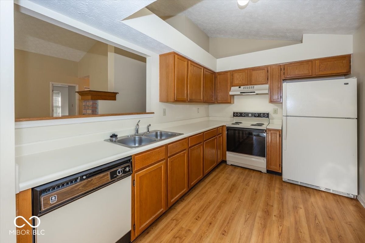 6614 Sundown Drive N