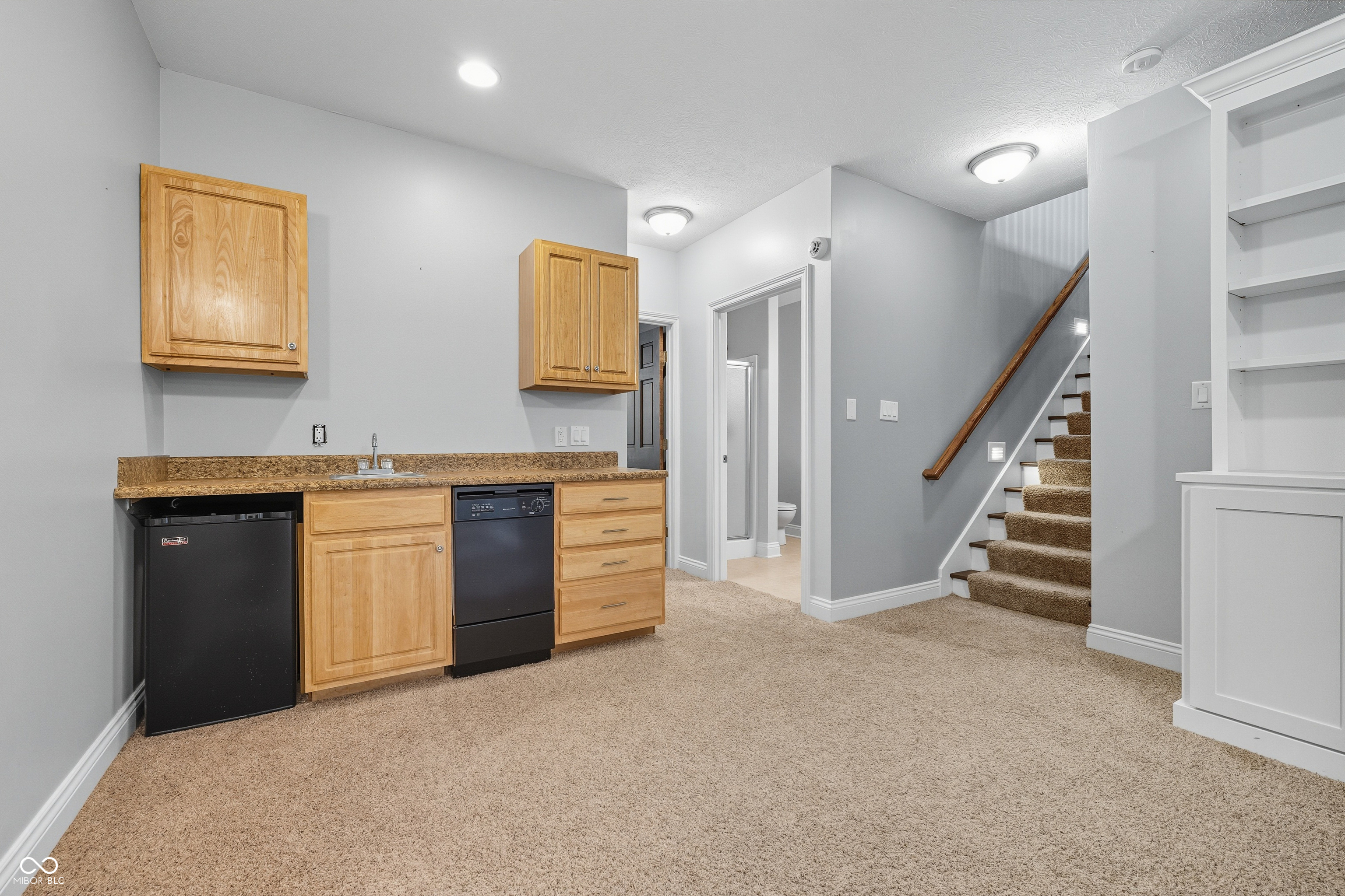 137 Avon Lane