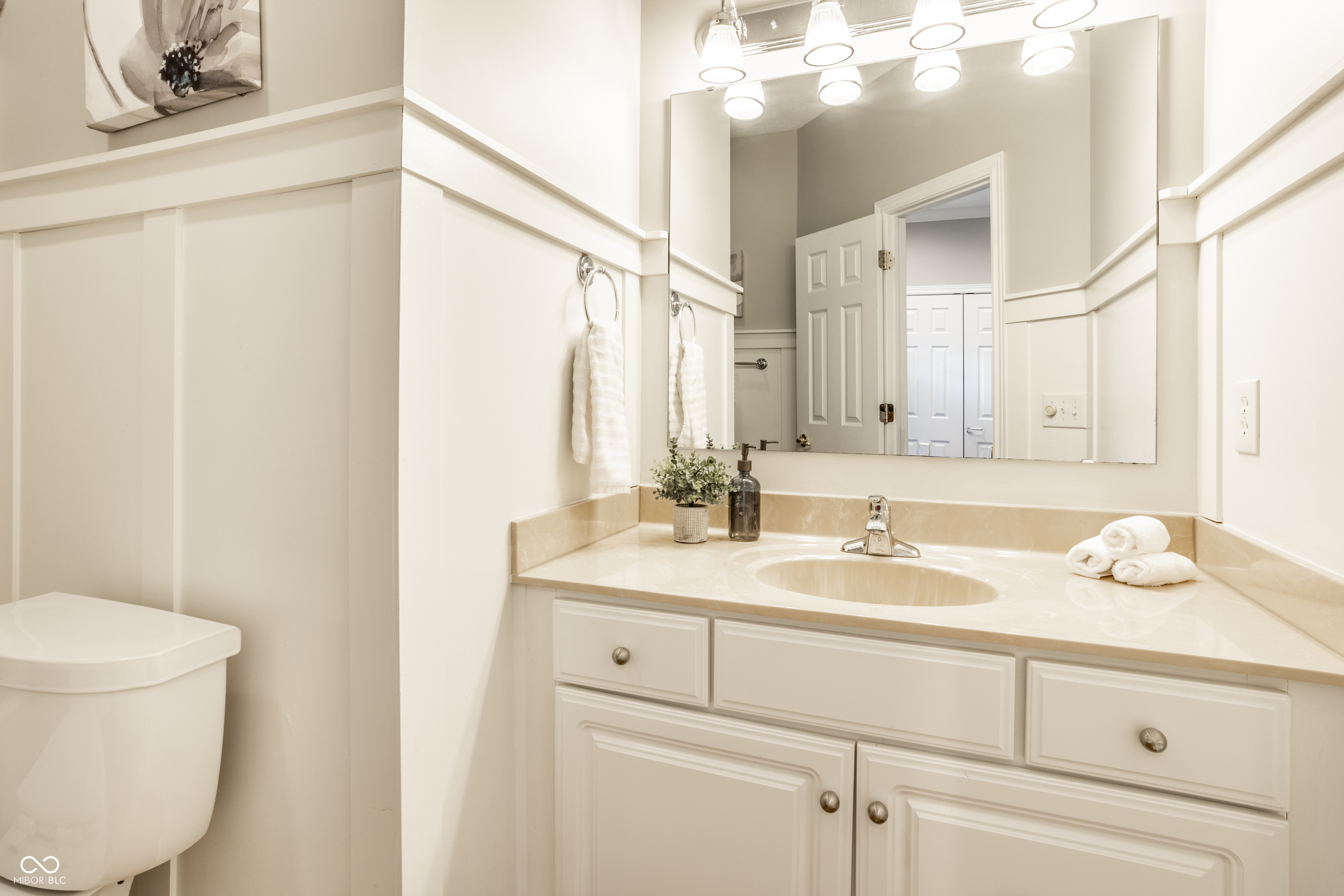 6825 Harbour Woods Overlook