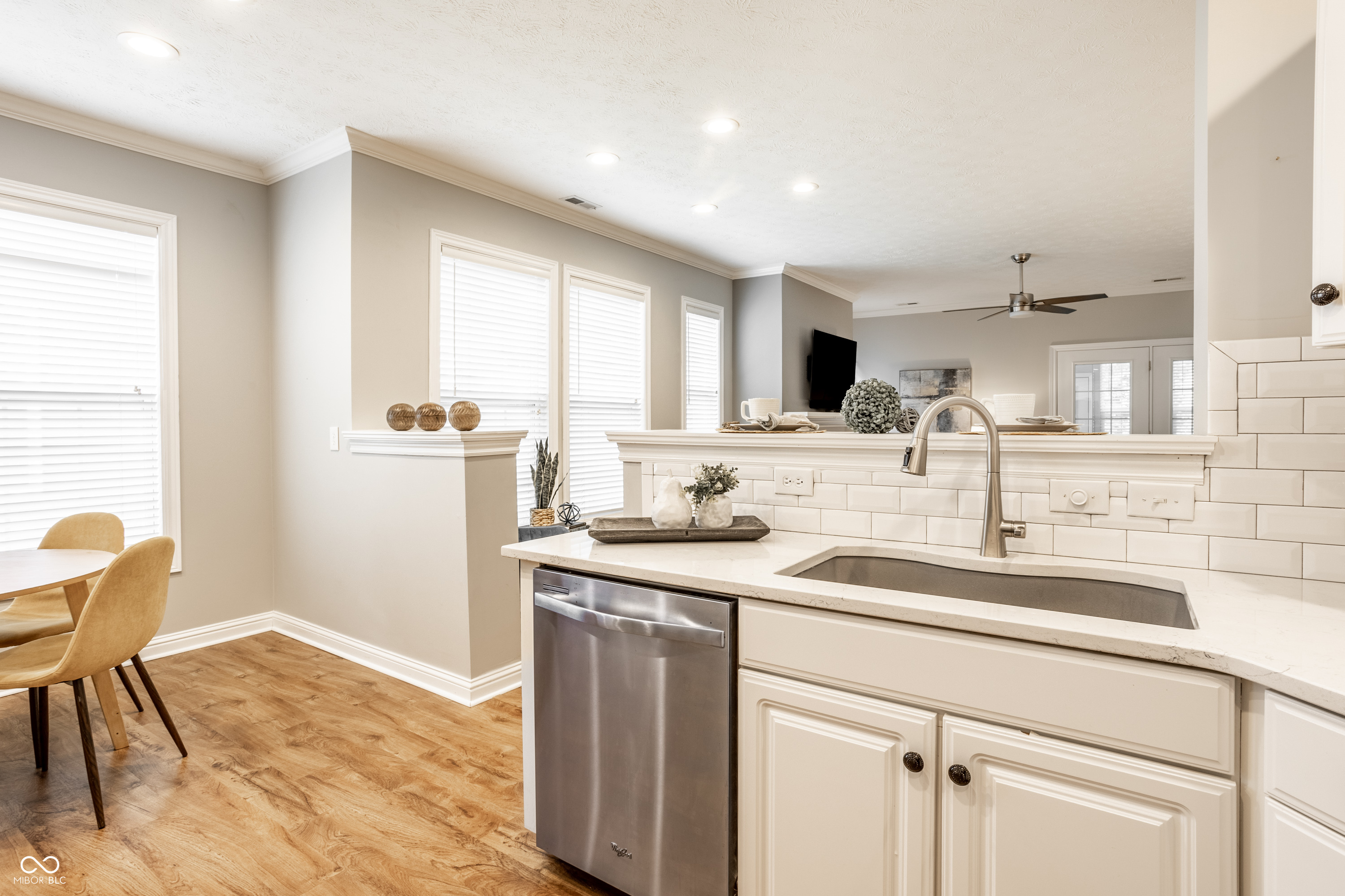 6825 Harbour Woods Overlook