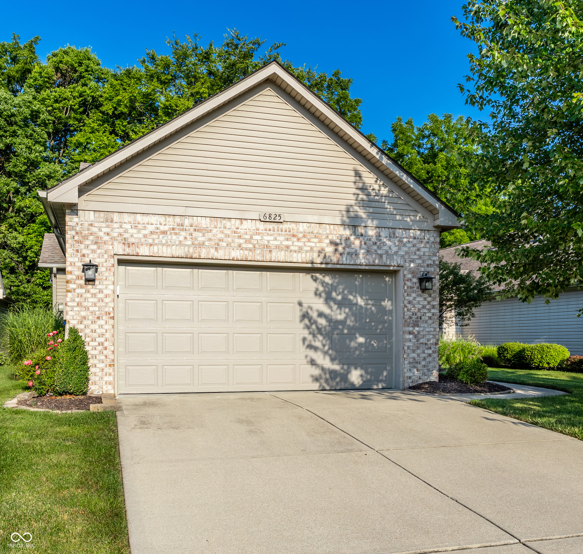 6825 Harbour Woods Overlook