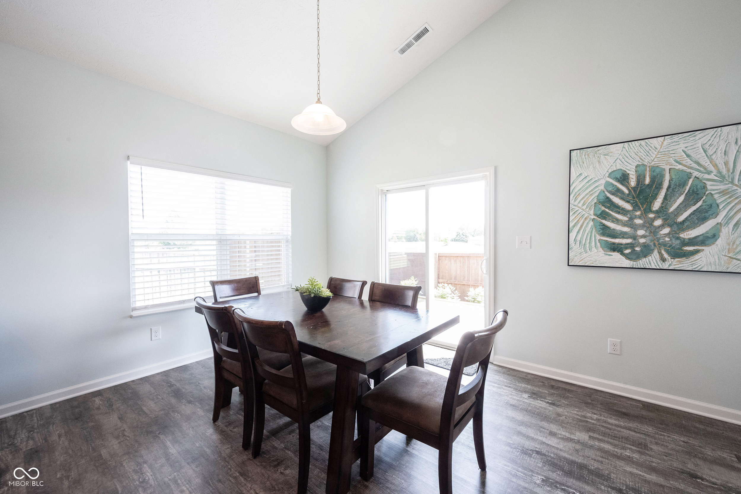 6125 N Cedarwood Drive