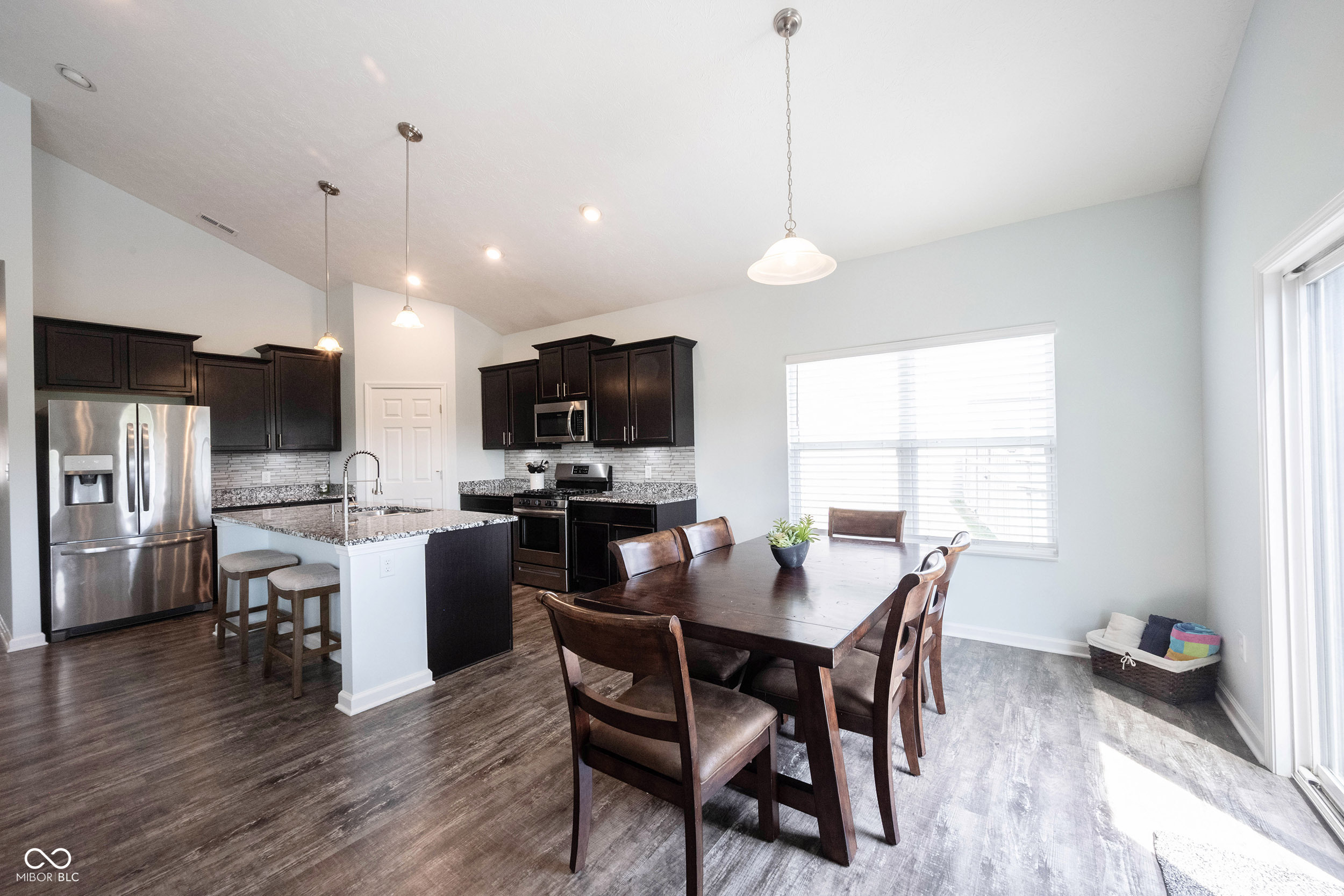 6125 N Cedarwood Drive