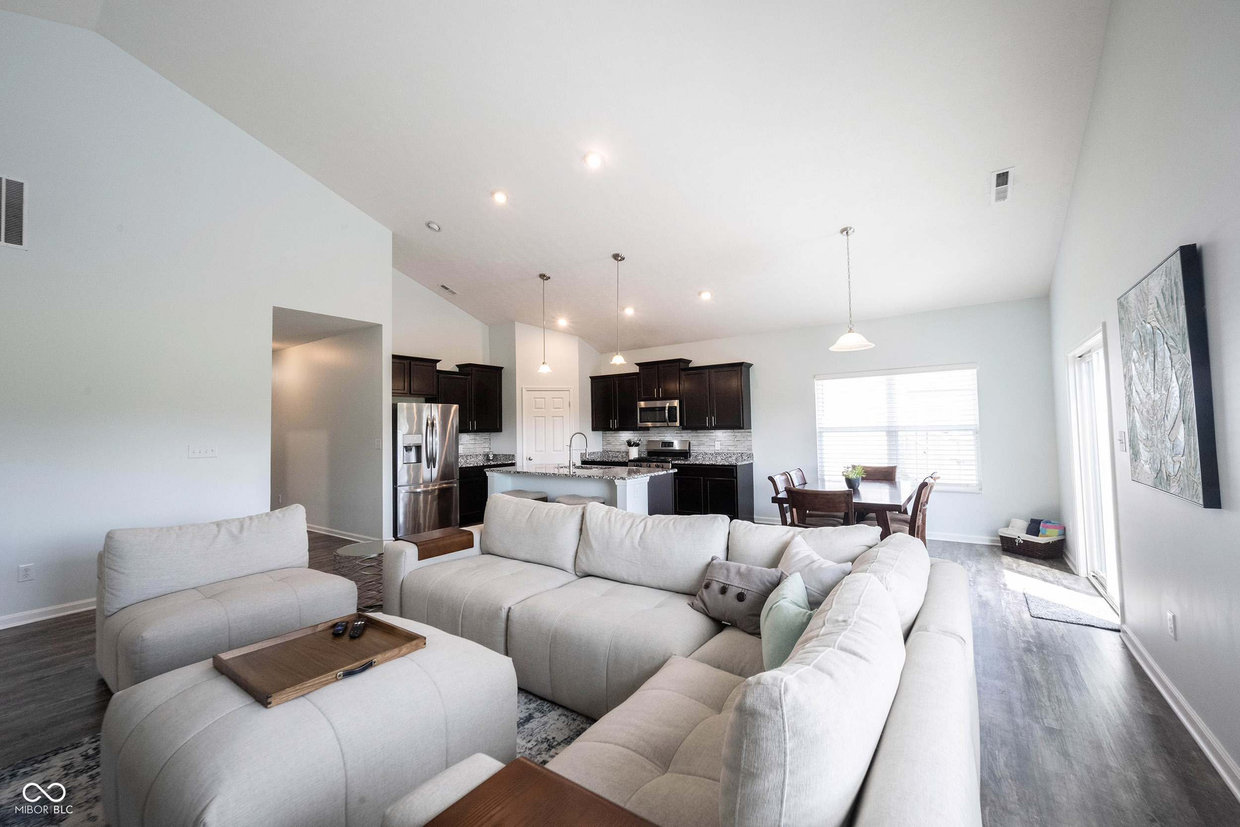 6125 N Cedarwood Drive