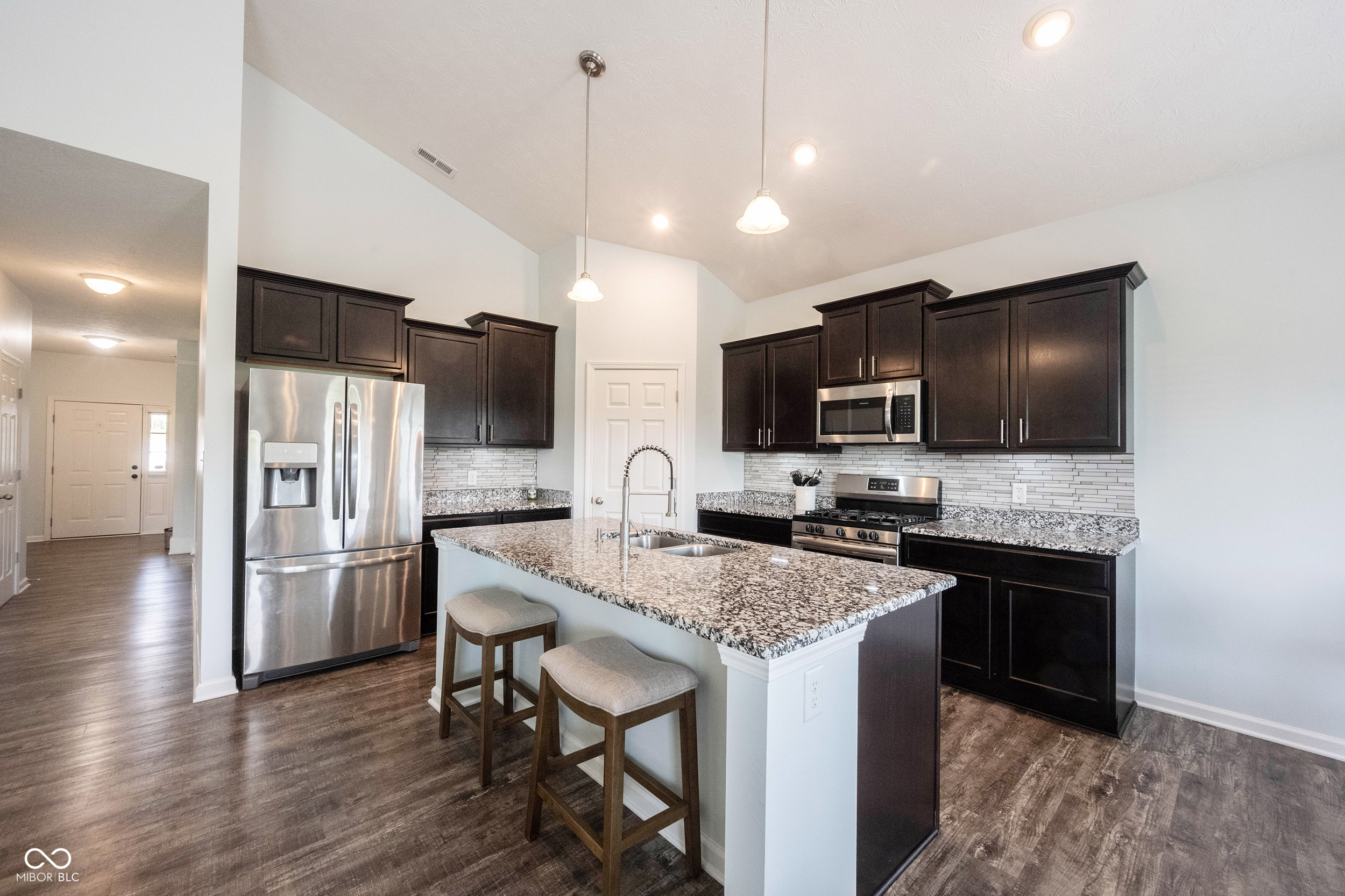 6125 N Cedarwood Drive