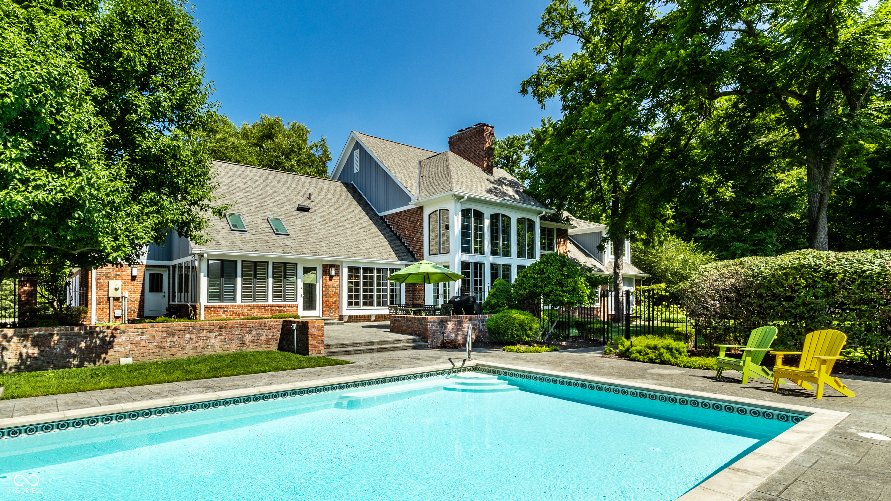 1261 Laurelwood