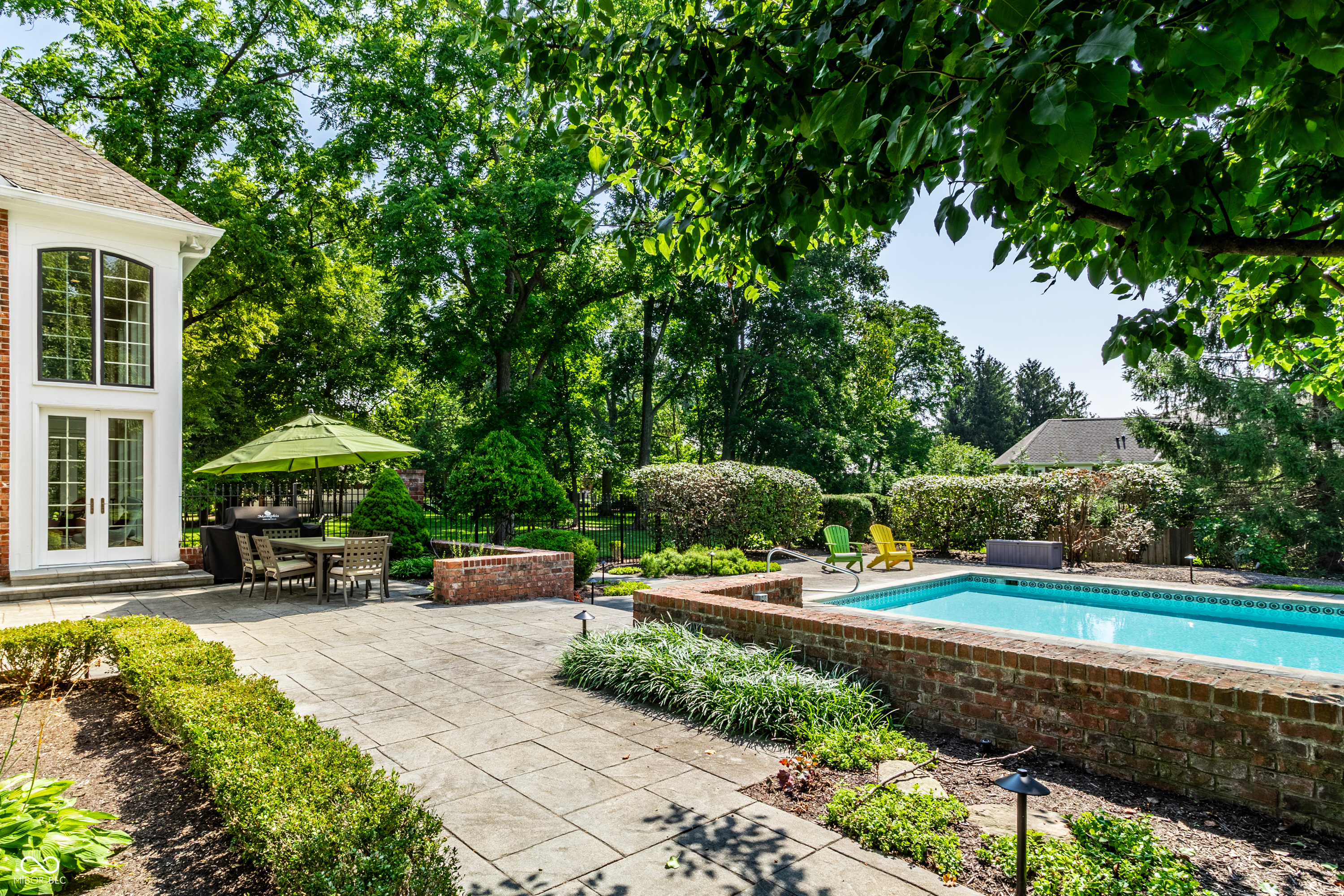 1261 Laurelwood
