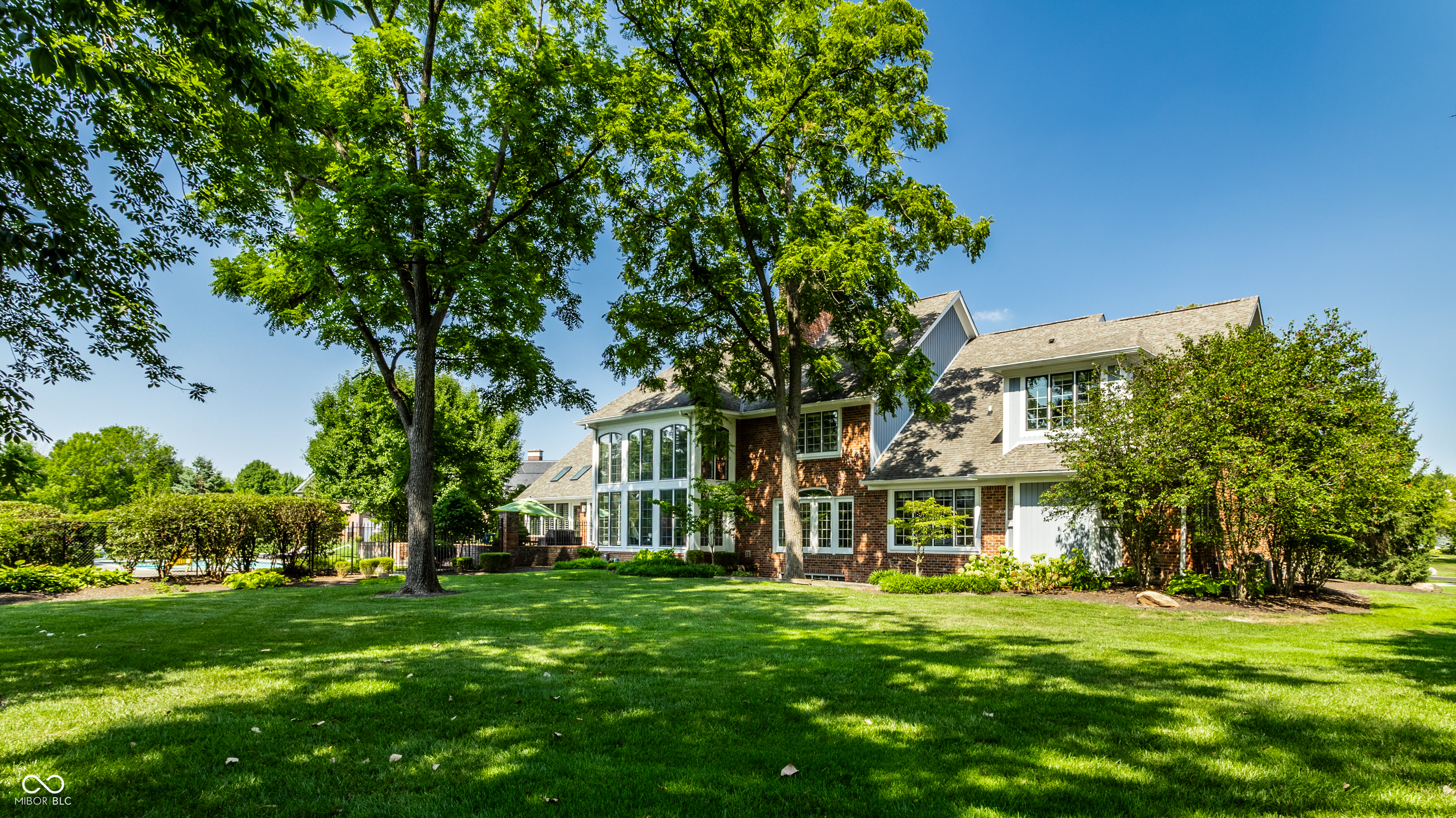 1261 Laurelwood