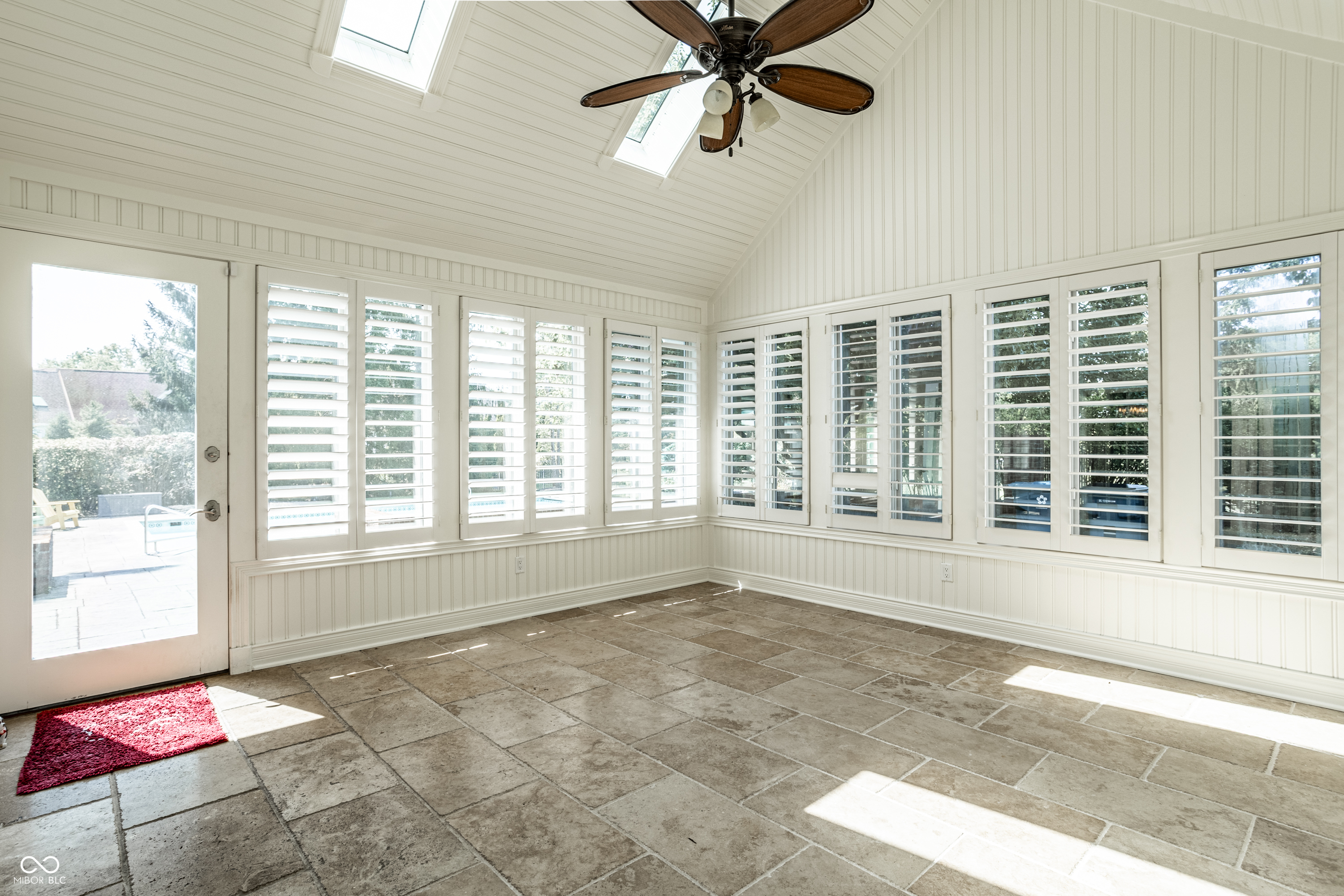 1261 Laurelwood